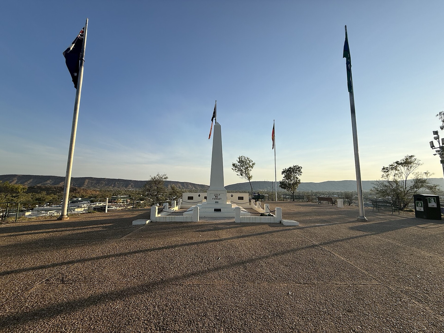 Výhled z Anzac Hill na Alice Springs