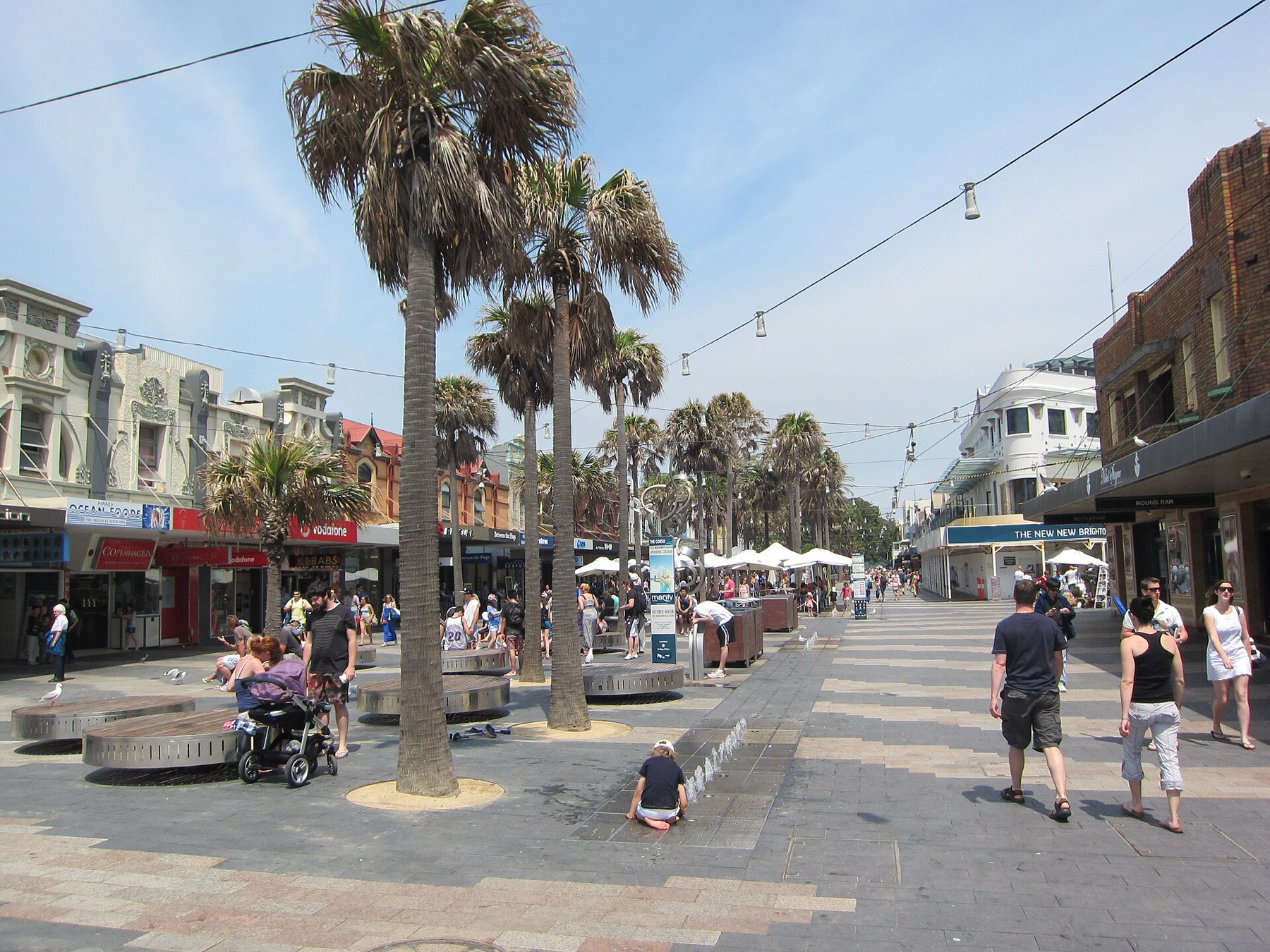 Unde să stai în Sydney, Australia în 2026: cartiere și 21 de hoteluri verificate 9 Promenada The Corso în Manly
