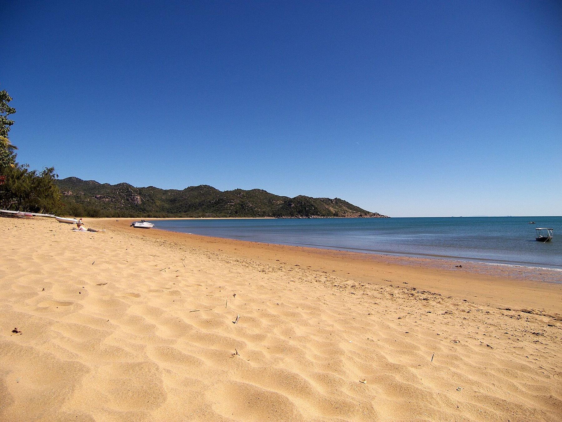 Where to Stay on the Great Barrier Reef in 2026: 12 Islands 16 Horseshoe Bay on Magnetic Island