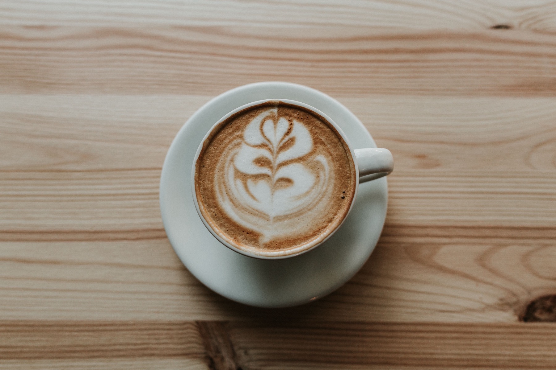 Melbourne, Austrália 2026: 23 dicas do que ver e fazer 10 Flat white, a base da cultura do café de Melbourne