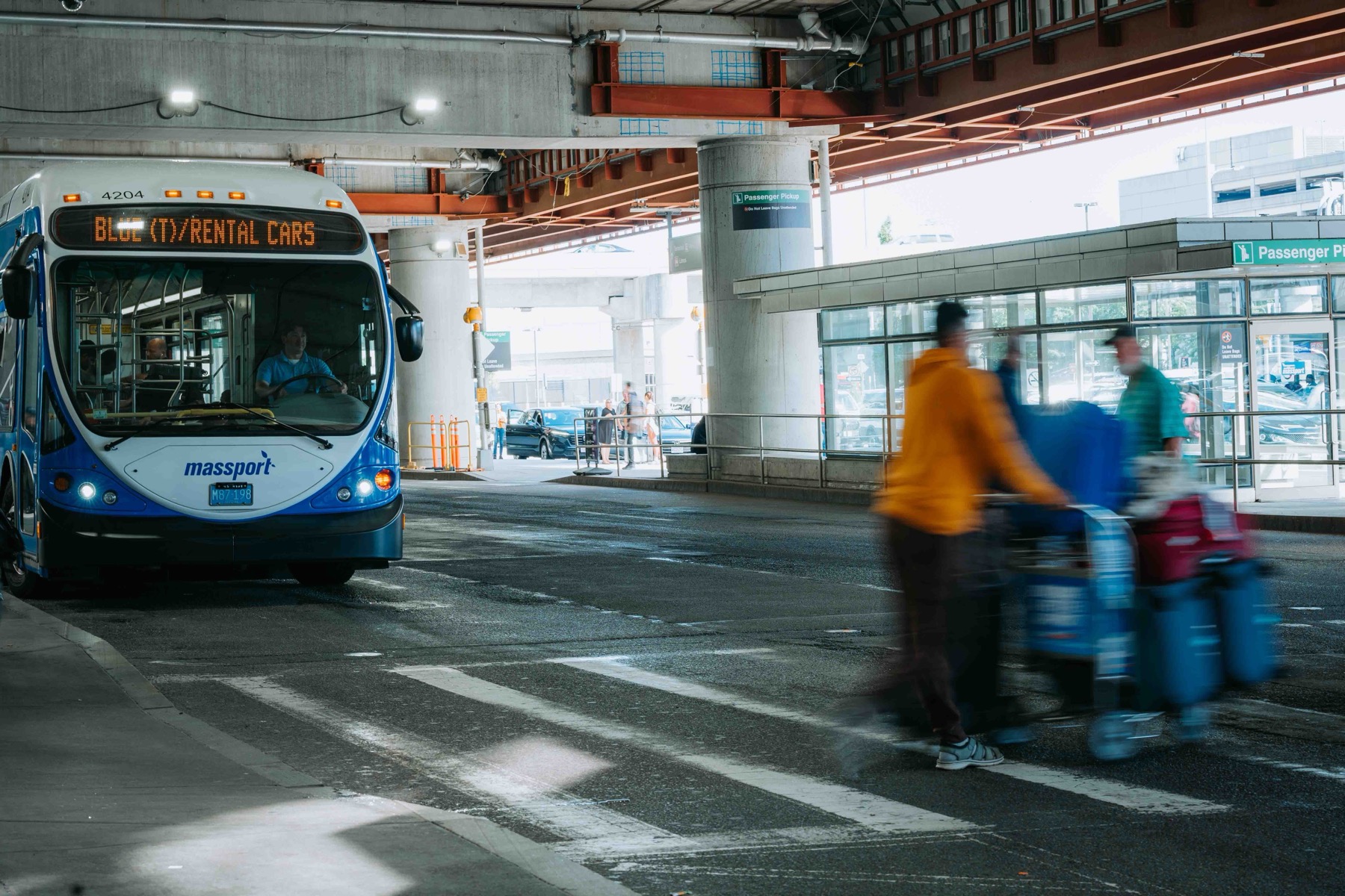 Australia Visa 2026: Free eVisitor Guide 5 Airport transit hall