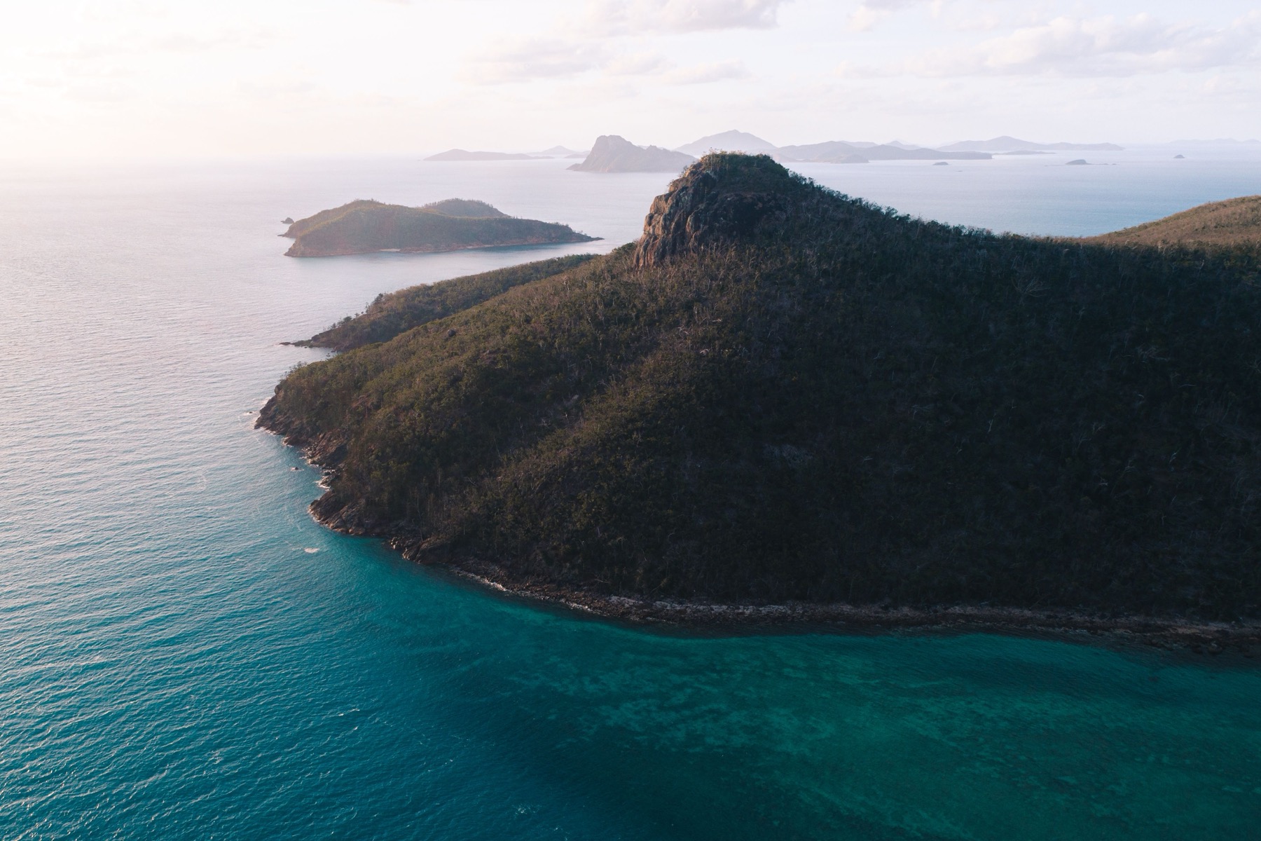 Whitsundays Australia nel 2026: 14 cose da sapere 13 Isola verde nell'arcipelago delle Whitsundays
