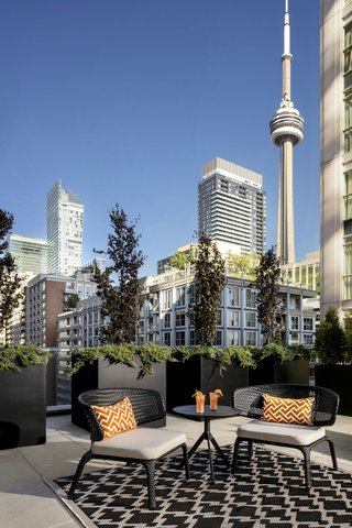 Hol szállj meg Torontóban: a 20 legjobb hotel és stratégiai helyszín 2026-ban 10 BISHA, a Luxury Collection Hotel