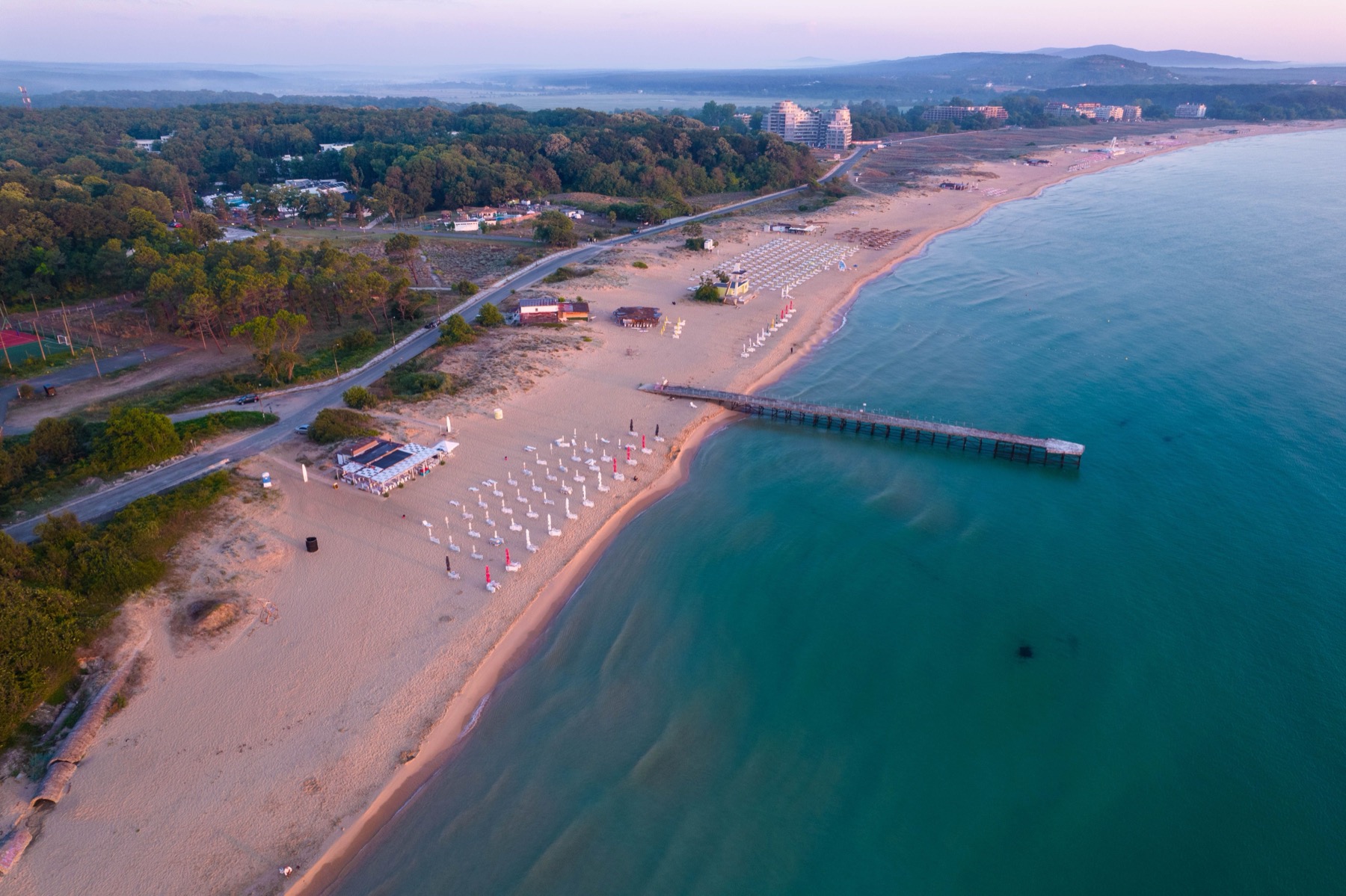 Viajes a Bulgaria todo incluido 2026: los 22 mejores resorts (también en familia) 5 Pinares sobre las playas de Primorsko