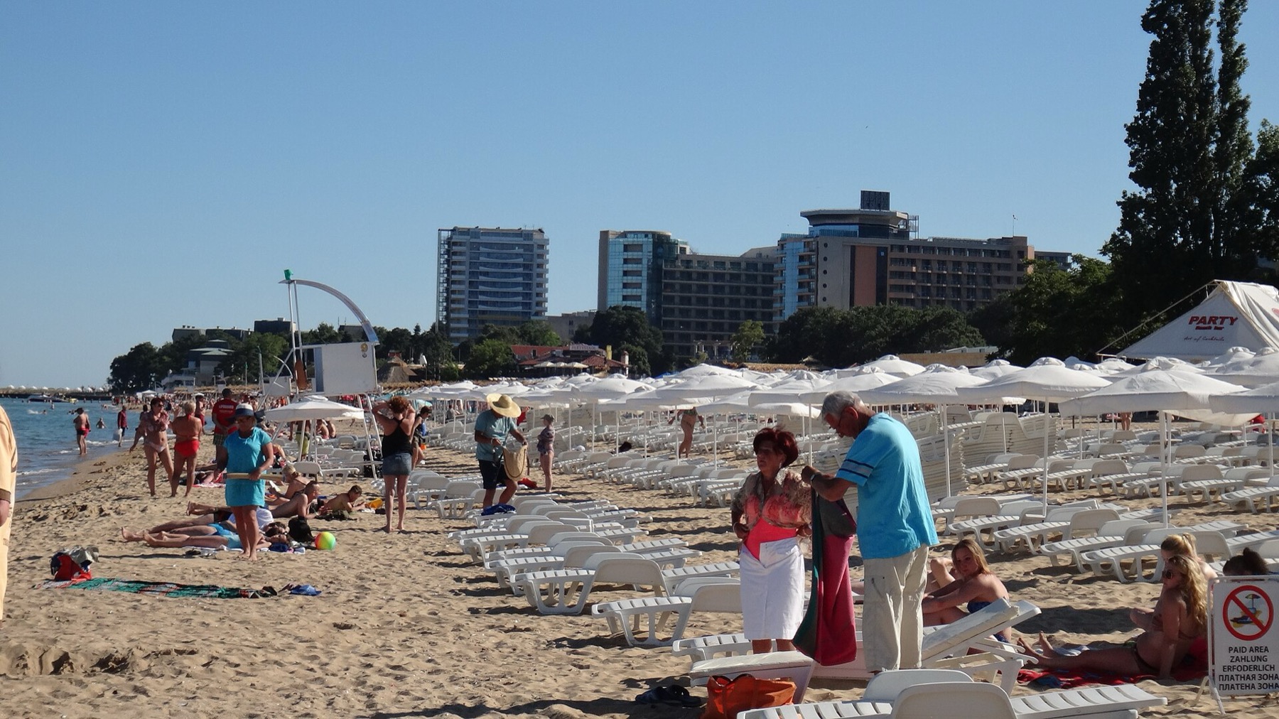 Viajes a Bulgaria todo incluido 2026: los 22 mejores resorts (también en familia) 21 Playa de Arenas Doradas bordeada de hoteles