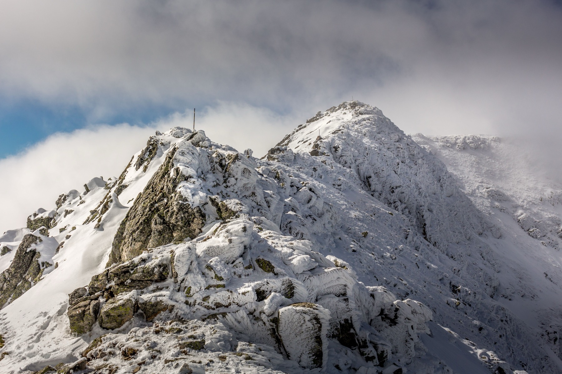 Skiing in Bulgaria in 2026: Bansko, Borovets, or Pamporovo? 13 Musala Peak, the highest mountain in the Balkans, in winter