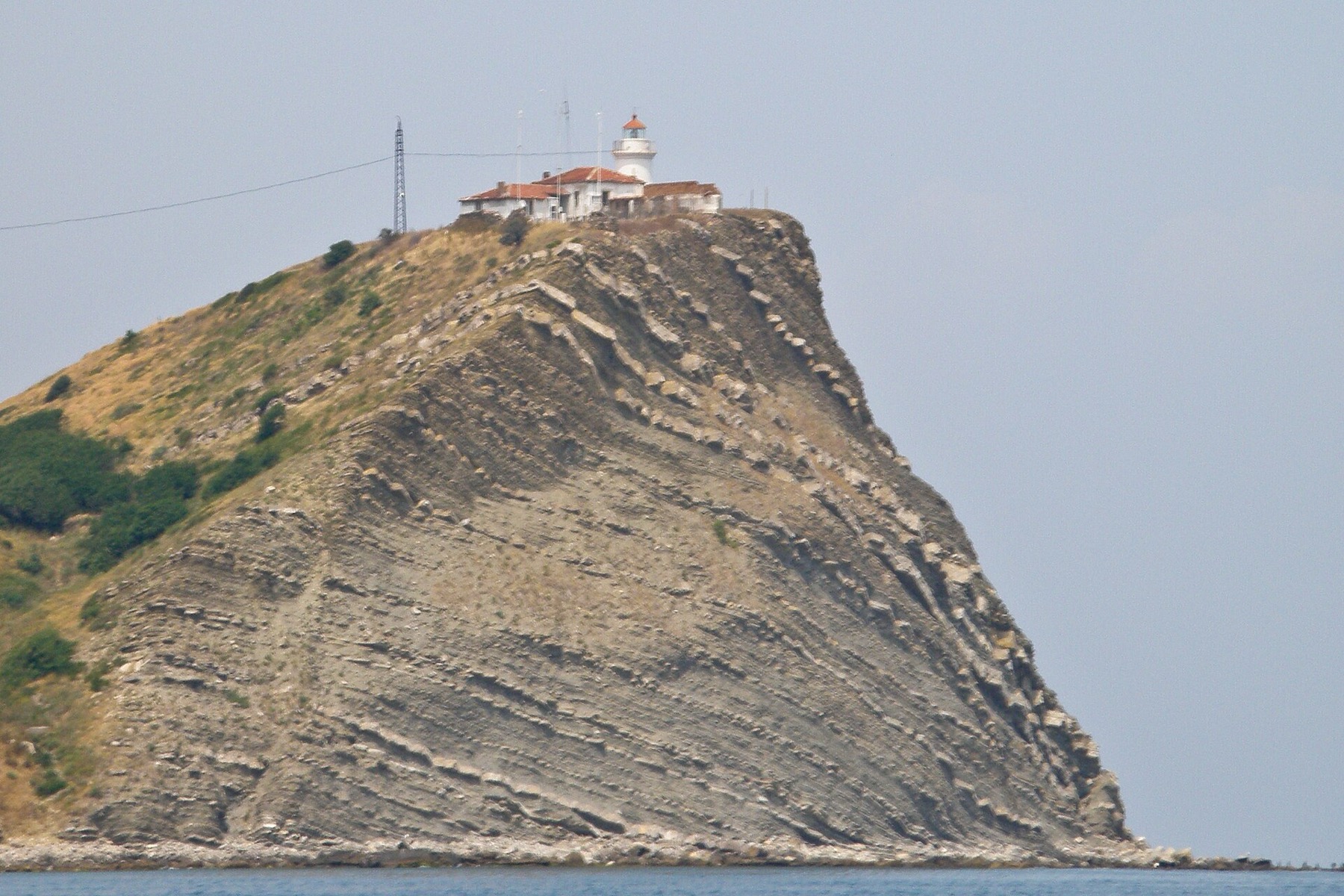 Clima en Bulgaria 2026: temperatura del mar mes a mes y cuándo ir 2 Faro del cabo Emine, donde los Balcanes caen al mar Negro