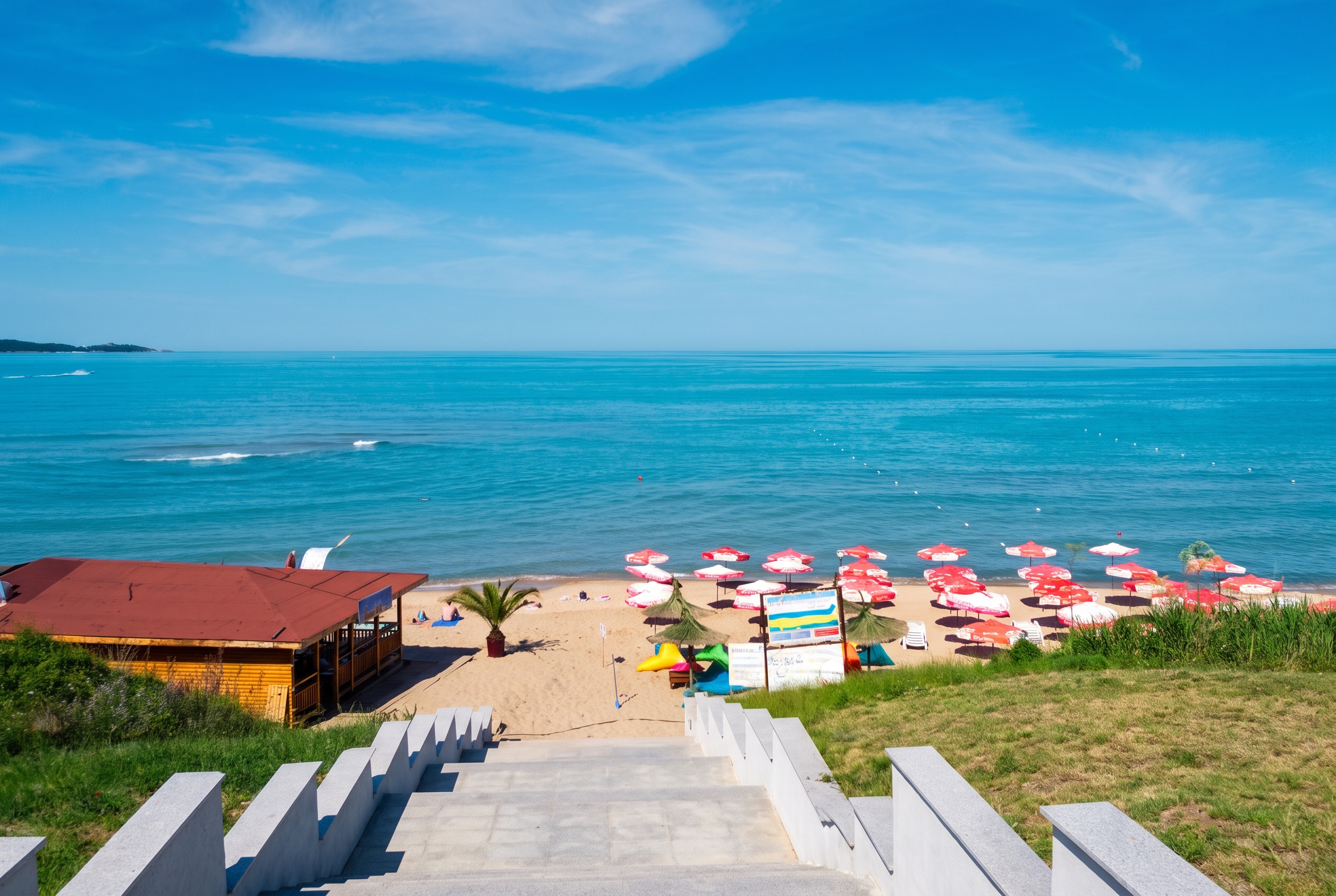 Holiday in Bulgaria 2026: 30 Most Beautiful Places + Practical Tips 14 Sandy beach in Primorsko with a gentle slope into the sea