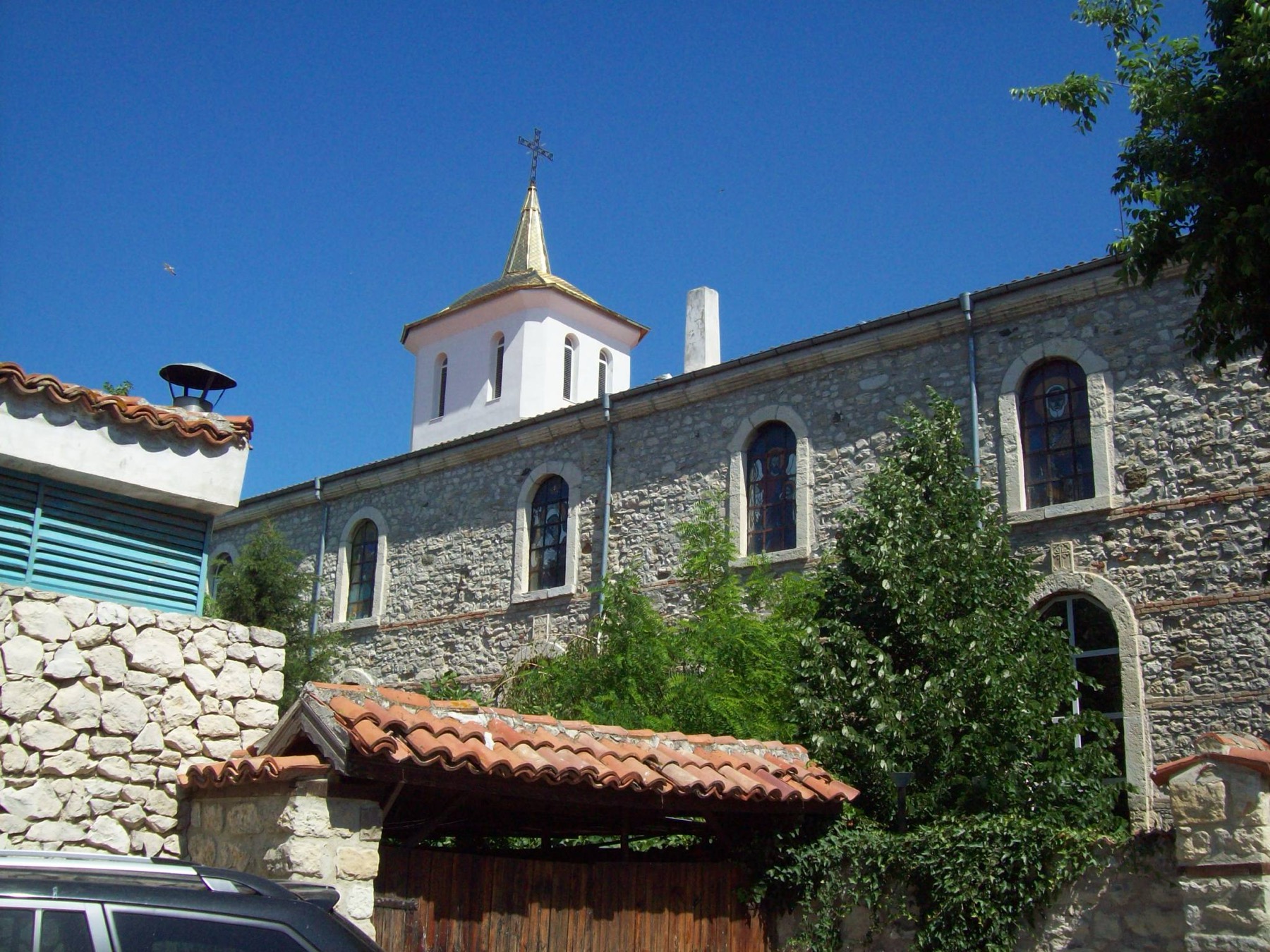 Nesebar, Bulharsko: 8 tipů, co vidět ve městě UNESCO + ceny a doprava 15 Kostel svaté Bohorodice, jediný funkční chrám ve starém městě