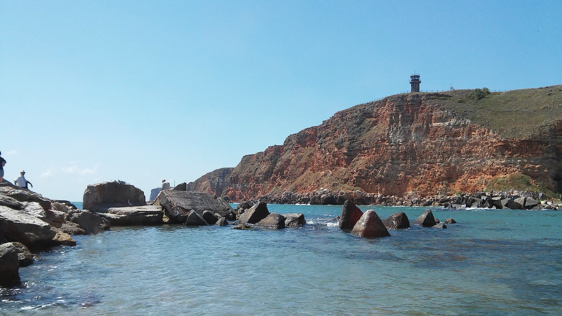 Praias da Bulgária: 20 destinos imperdíveis para visitar 13 Enseada de Bolata sob as falésias vermelhas