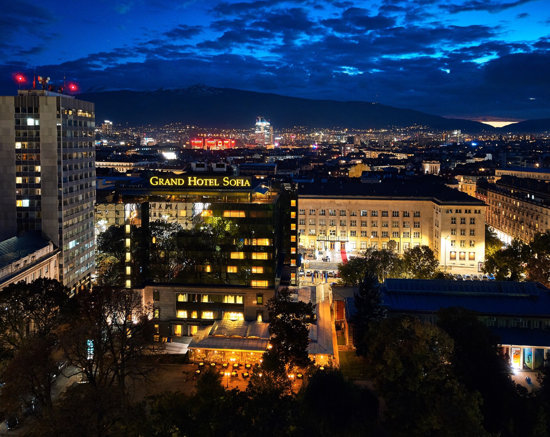 Sofía, Bulgaria 2026: 18 consejos, qué ver + precios y transporte 28 Centro de Sofía desde las alturas, donde vale la pena buscar alojamiento