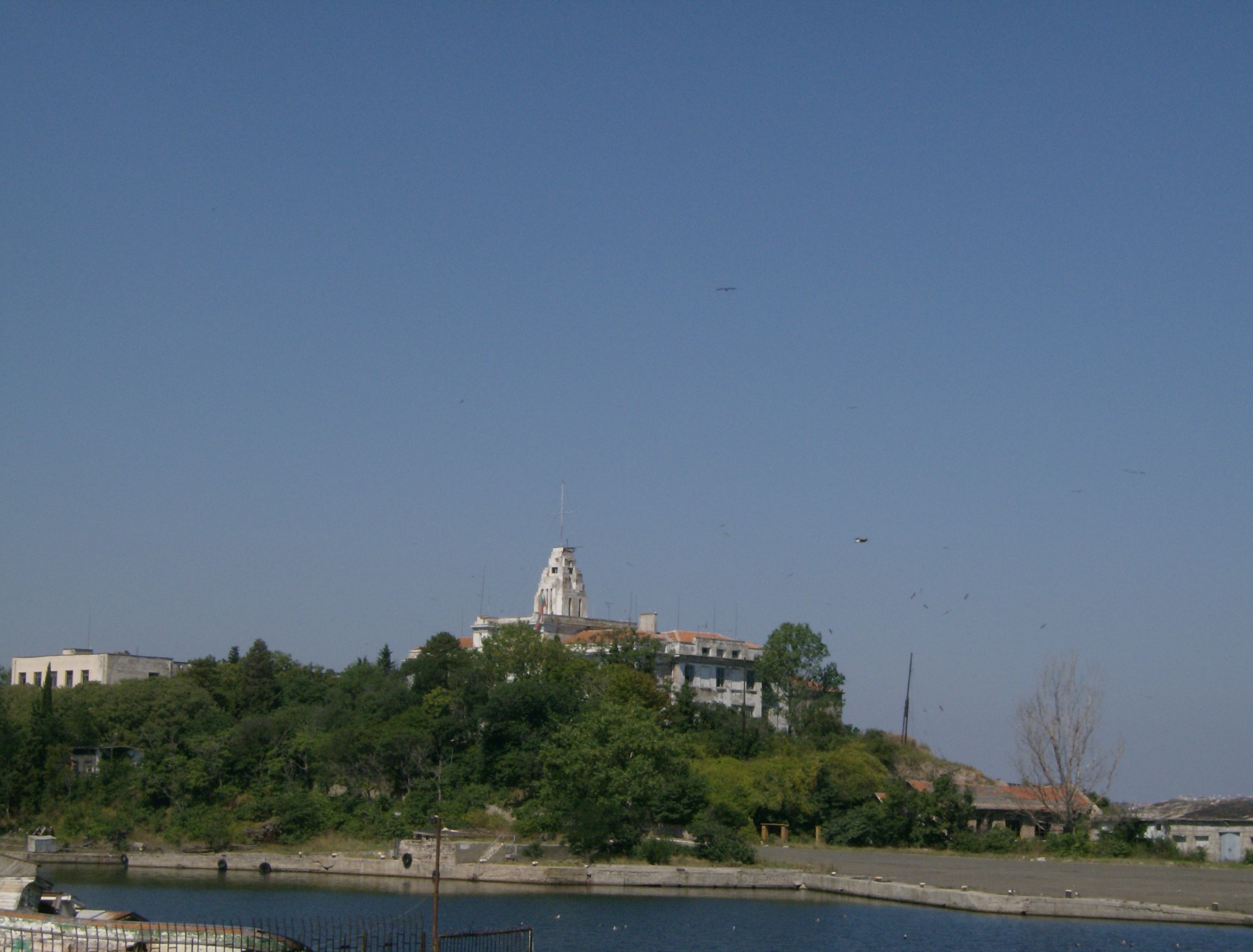 Sozopol, Bulgarien: 15 Tipps, was du in der ältesten Stadt am Meer sehen solltest + Preise 19 Die Insel des Heiligen Kirik, durch einen Wellenbrecher mit dem Festland verbunden