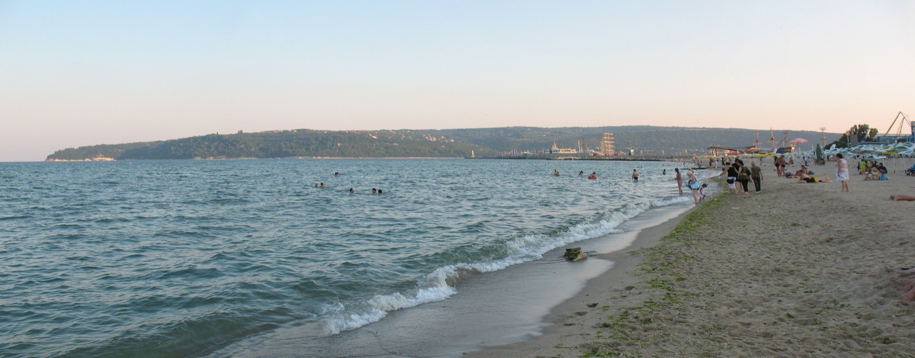 Varna, Bulgaria: 20 cosas que ver y hacer en la metrópoli del mar Negro 2026 18 Playa Sur de Varna