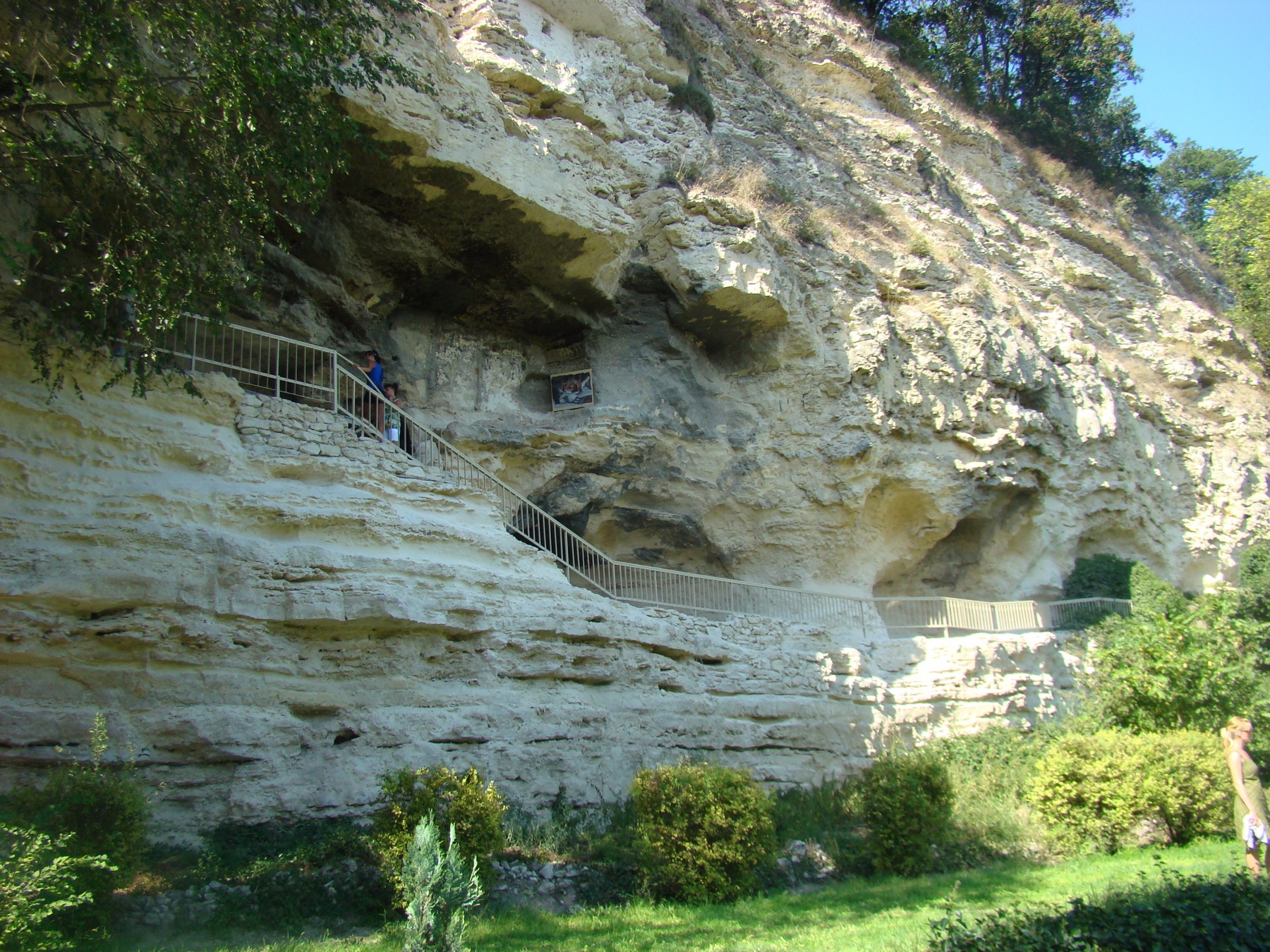 Varna, Bulgaria: 20 cosas que ver y hacer en la metrópoli del mar Negro 2026 27 Monasterio rupestre de Aladzha junto a Varna