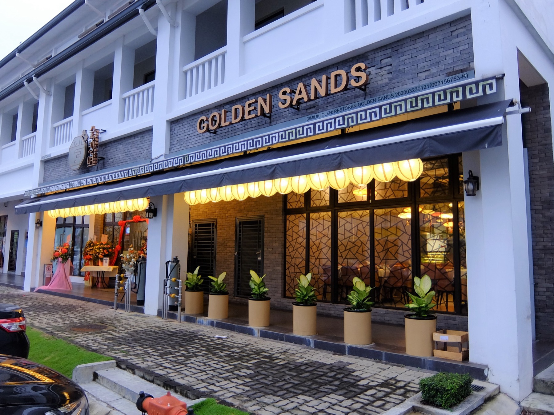 Golden Sands, Bulgaria in 2026: 15 Tips on What to See, Beaches and Costs 27 Restaurants and bars on the Golden Sands promenade