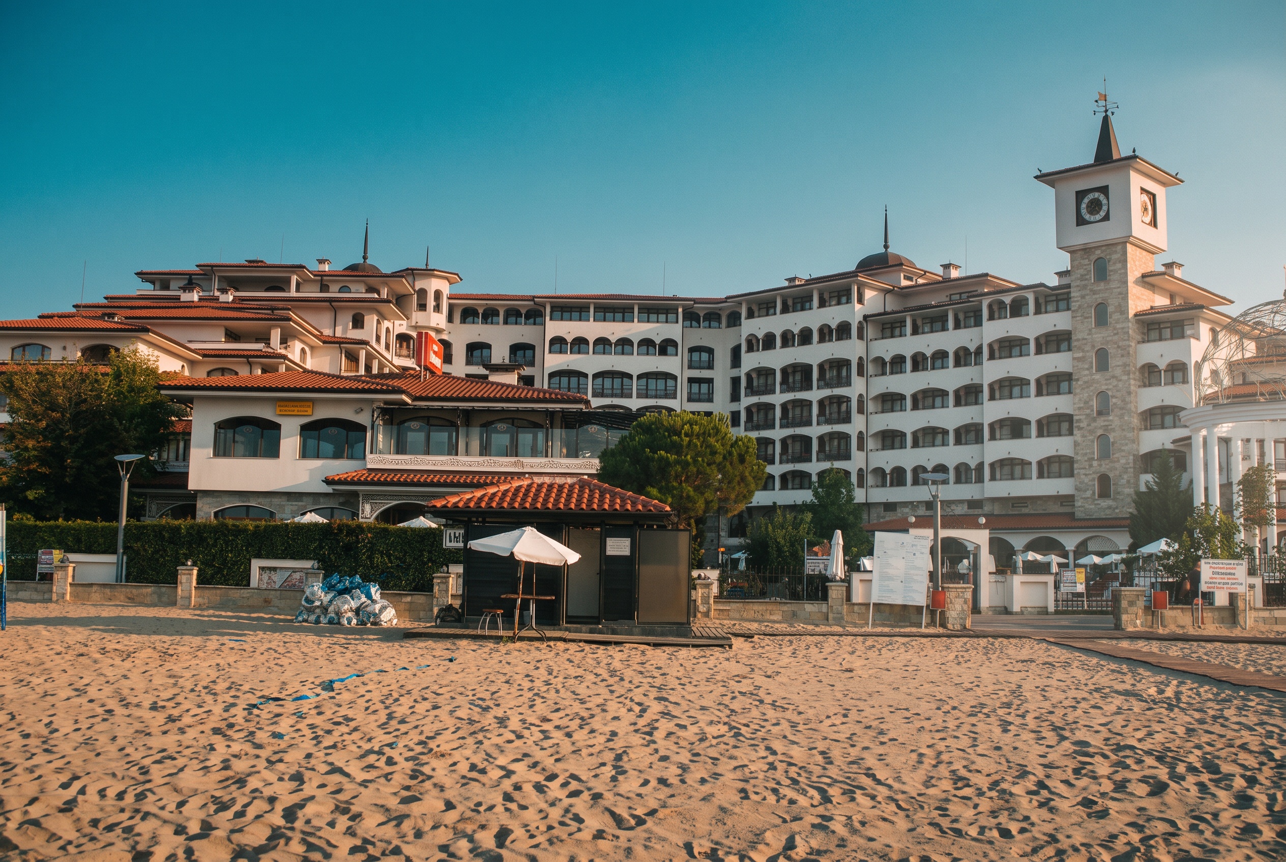 Holiday in Bulgaria 2026: 30 Most Beautiful Places + Practical Tips 7 Eight-kilometre sandy beach at the Sunny Beach resort in Bulgaria