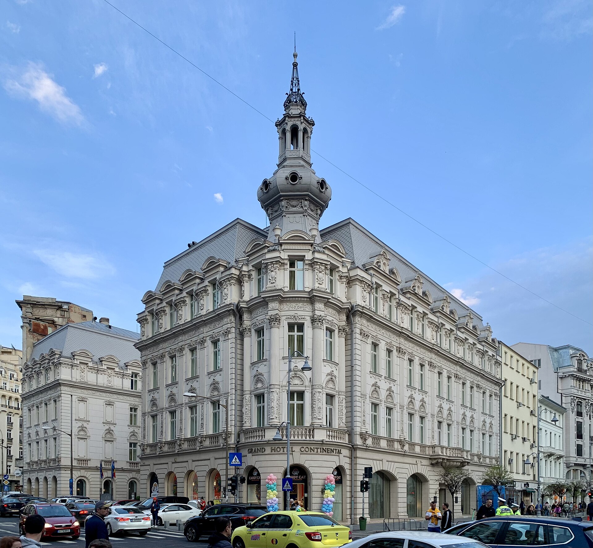Dónde alojarse en Bucarest, Rumanía: 18 mejores hoteles y barrios en 2026 1 Calea Victoriei en Bucarest, Rumanía