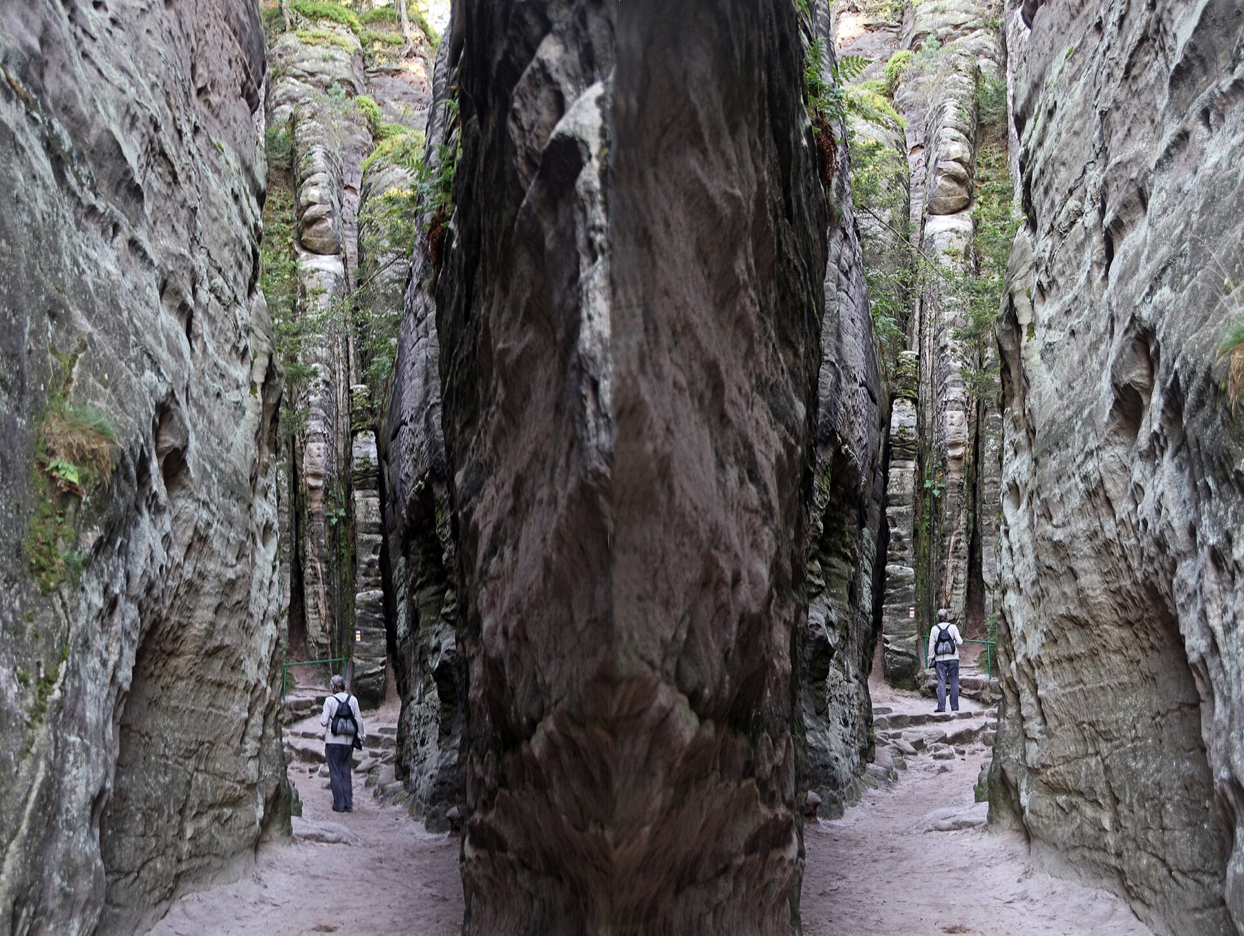 Rocas de Prachov: circuitos, entradas y 12 consejos 2026 3 Entrada a la ciudad rocosa de las Rocas de Prachov