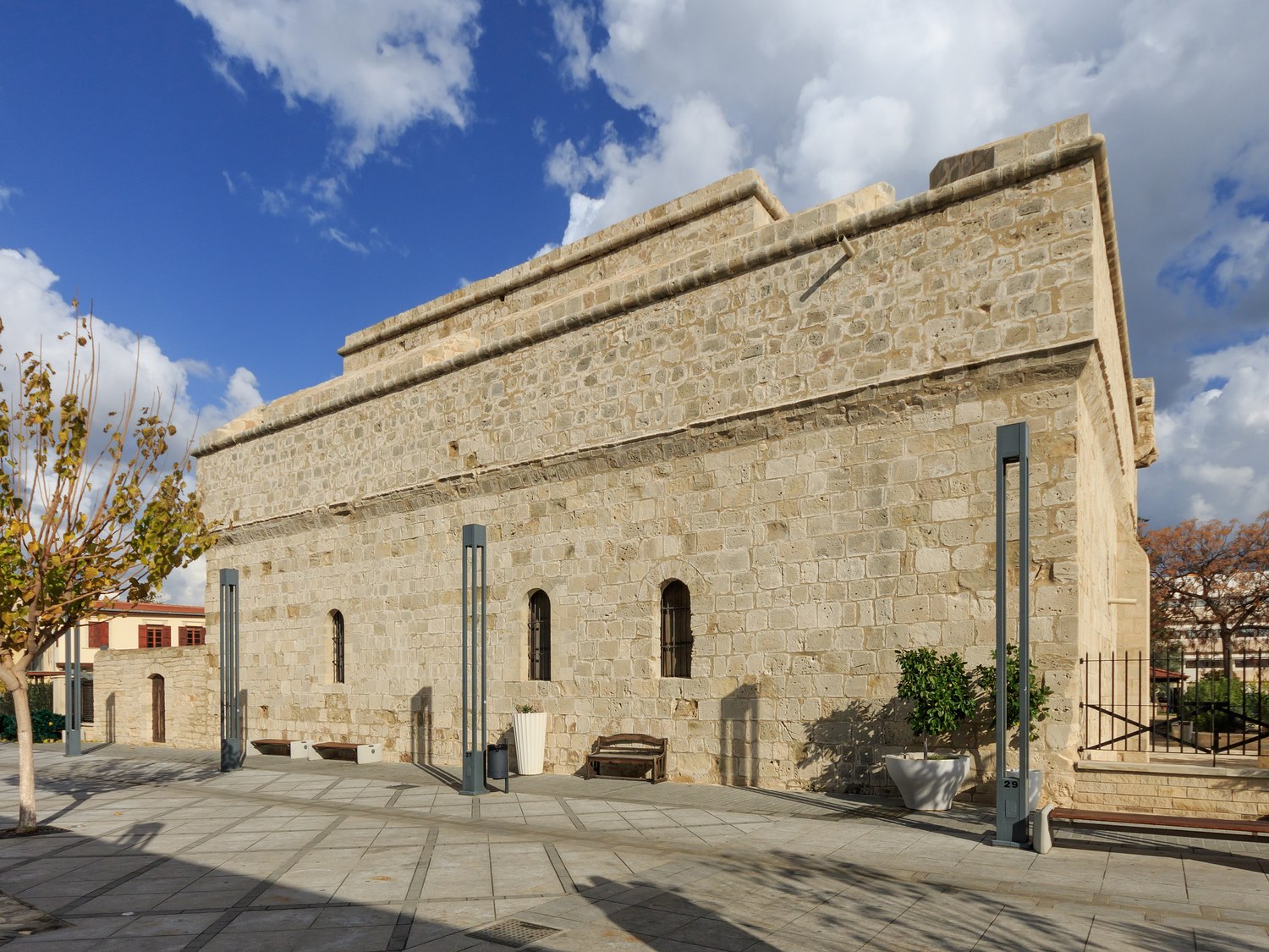 Vakantie Cyprus: 24 tips wat te zien en waar naar zee in 2026 9 Molos-boulevard in Limassol