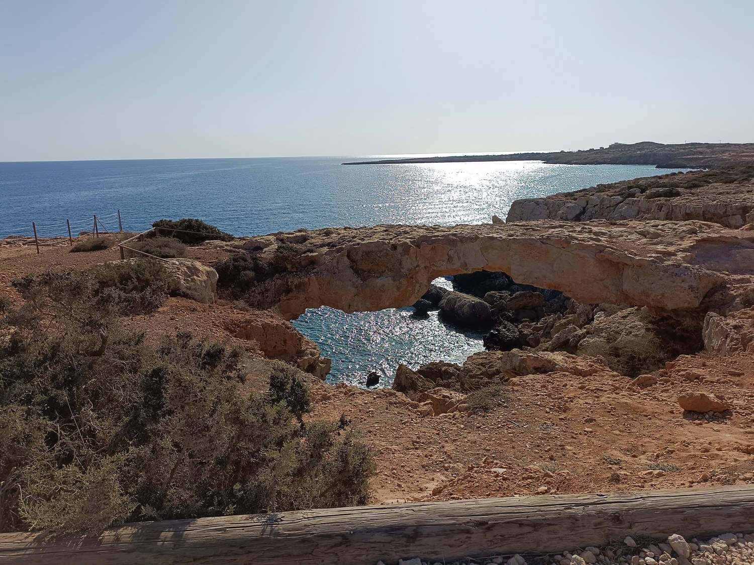 Vakantie Cyprus: 24 tips wat te zien en waar naar zee in 2026 12 Rotsboog op kaap Cape Greco