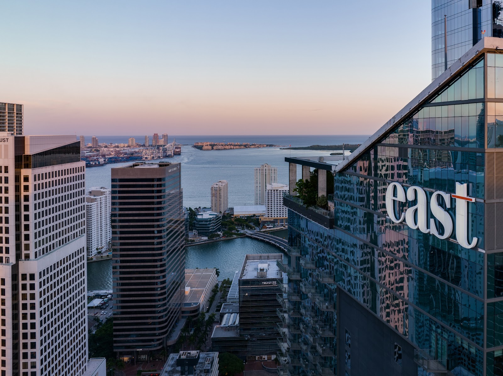Dónde Alojarse en Miami: 11 Hoteles y Barrios en 2026 10 Hotel EAST Miami