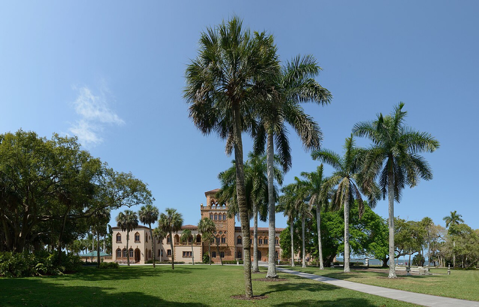 USA Florida 2026: 25 oplevelser, ruter og priser 32 Villaen Ca' d'Zan ved museet The Ringling i Sarasota