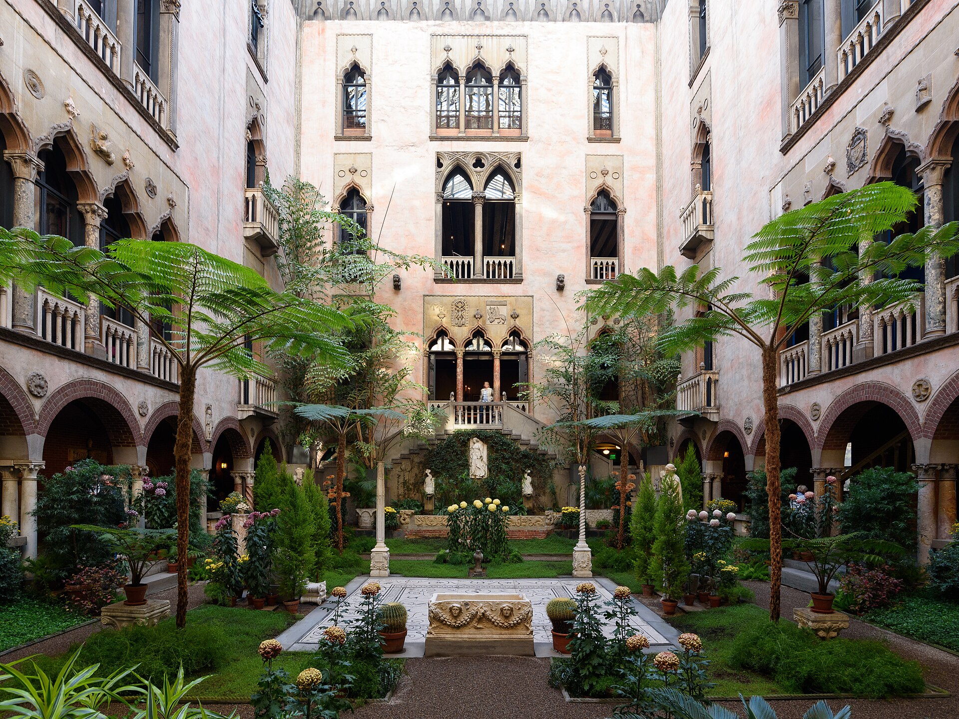 Boston, USA: 22 Things to See and Do + Freedom Trail 20 Venetian courtyard at the Isabella Stewart Gardner Museum