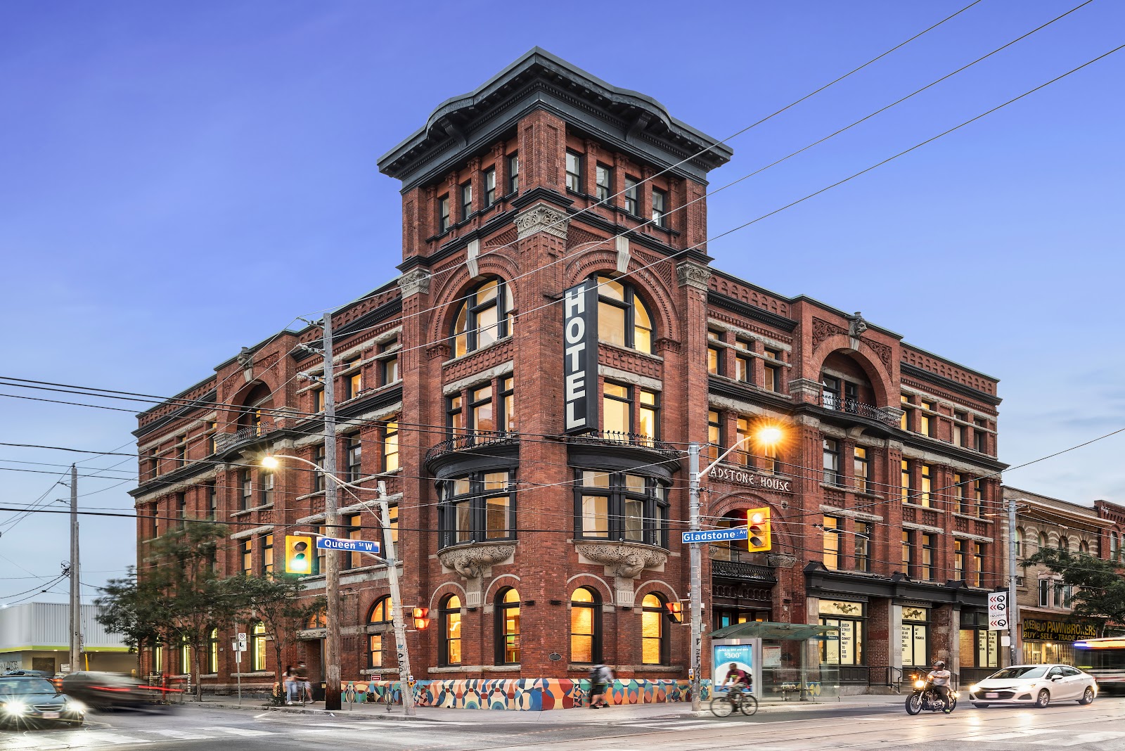 Hol szállj meg Torontóban: a 20 legjobb hotel és stratégiai helyszín 2026-ban 15 Gladstone House hotel
