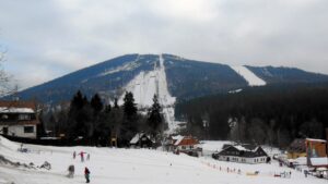Domovská stránka 6 Harrachov 2026: 14 tipů, sjezdovky, skipas a mamutí můstek