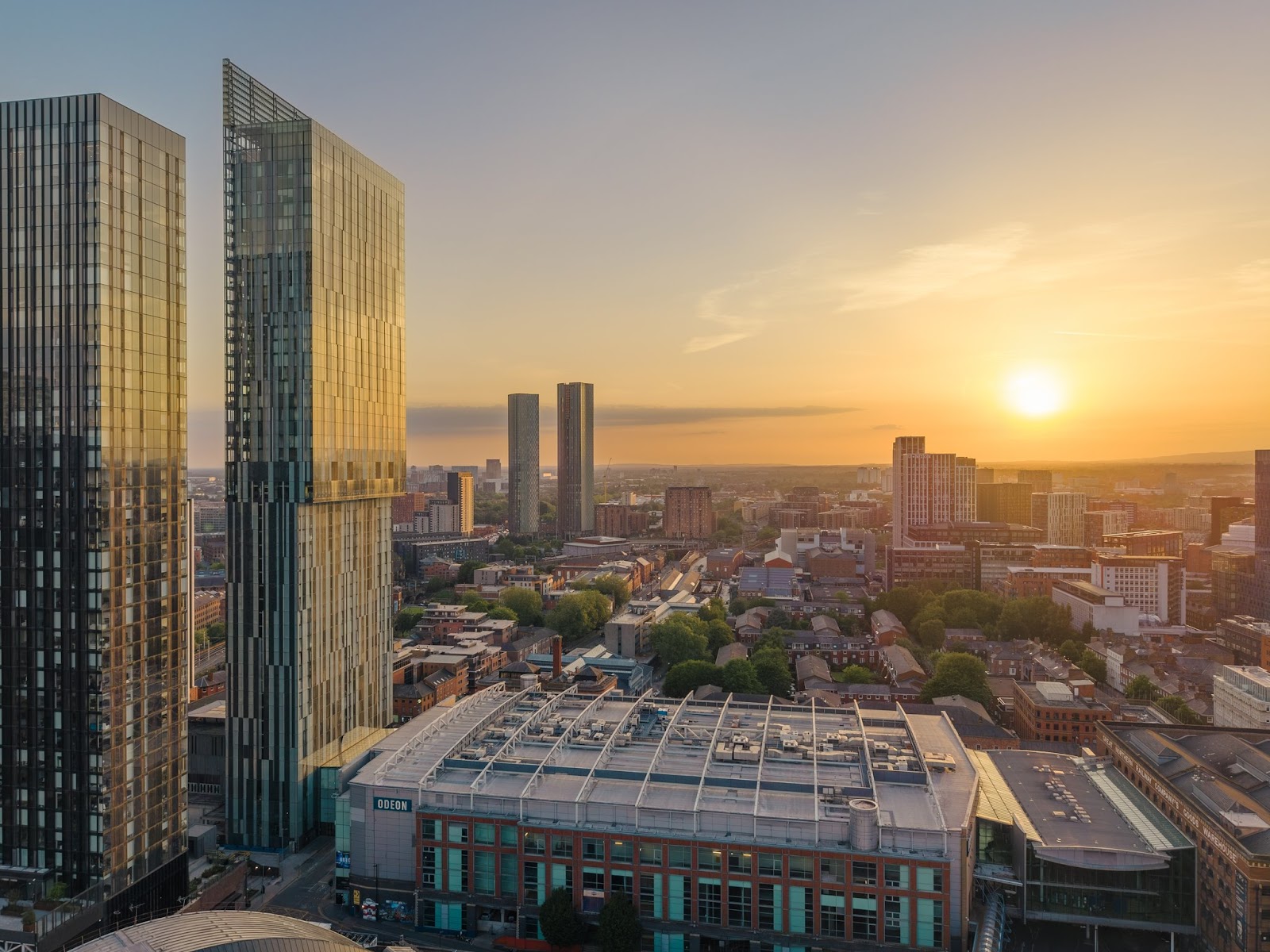 Manchester szállás: 12 hotel és városrész 2026-ban 9 Hilton Manchester Deansgate hotel