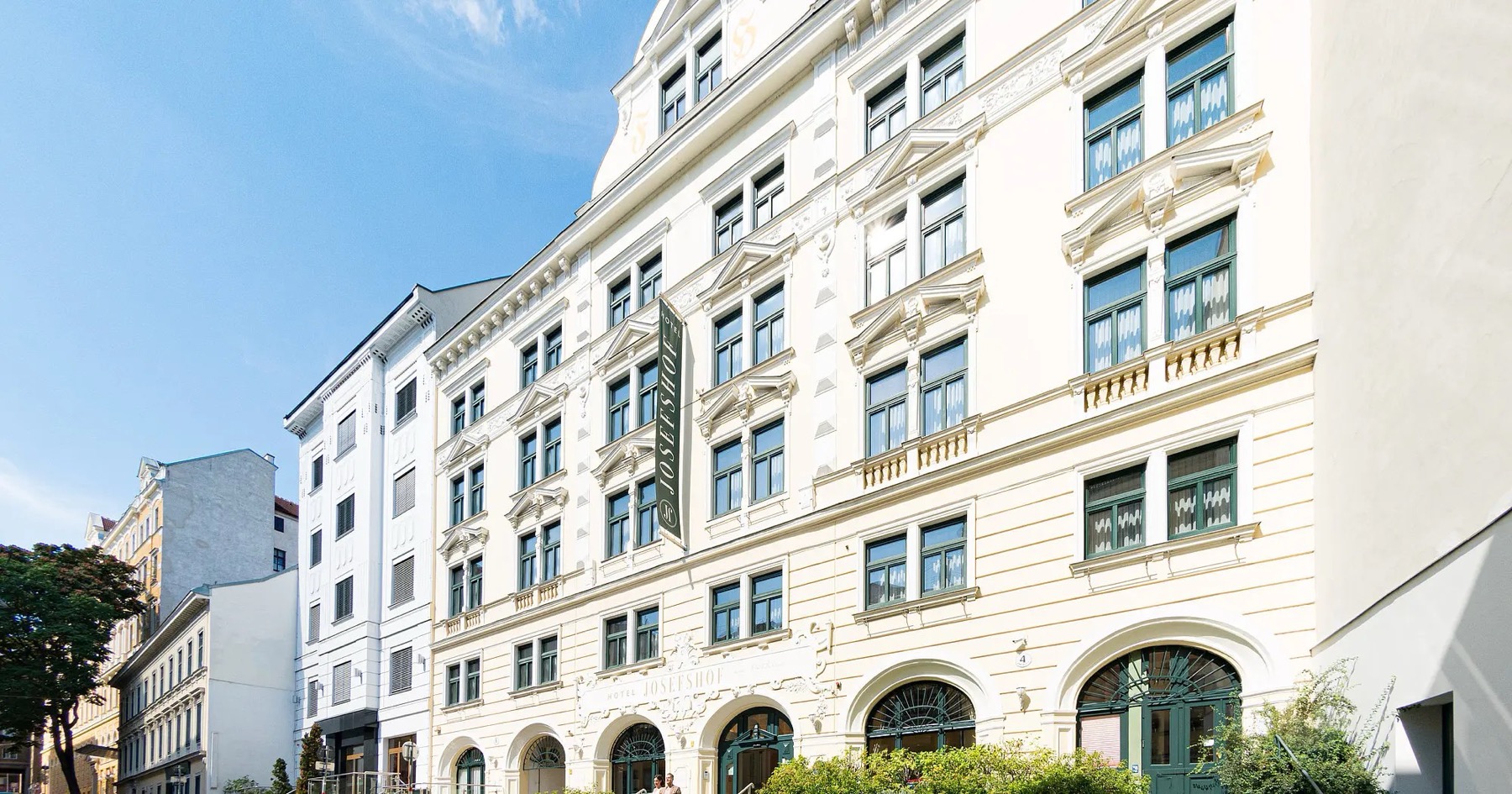 Bécs szállás: 26 tipp hotelekre és biztonságos kerületekre 2026-ban 37 A Hotel Josefshof am Rathaus Josefstadtban