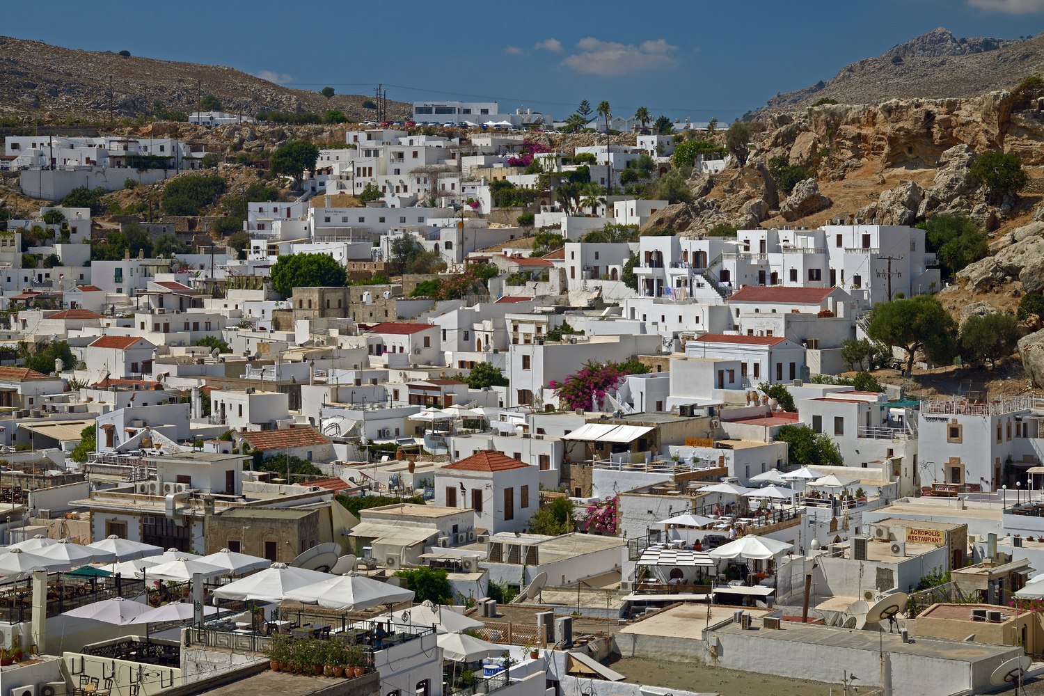 Zonvakantie in oktober 2026: 37 tips waar het nog warm is 4 Lindos op Rhodos