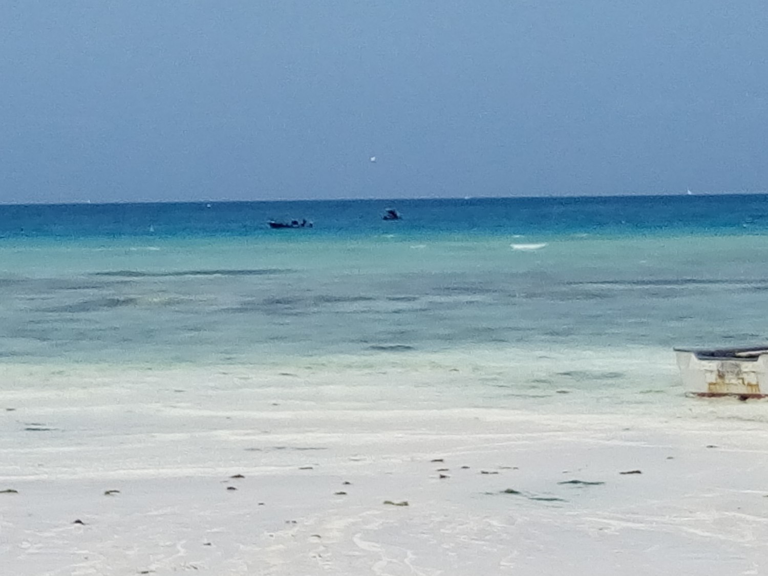 Zonvakantie in oktober 2026: 37 tips waar het nog warm is 24 Strand op Zanzibar