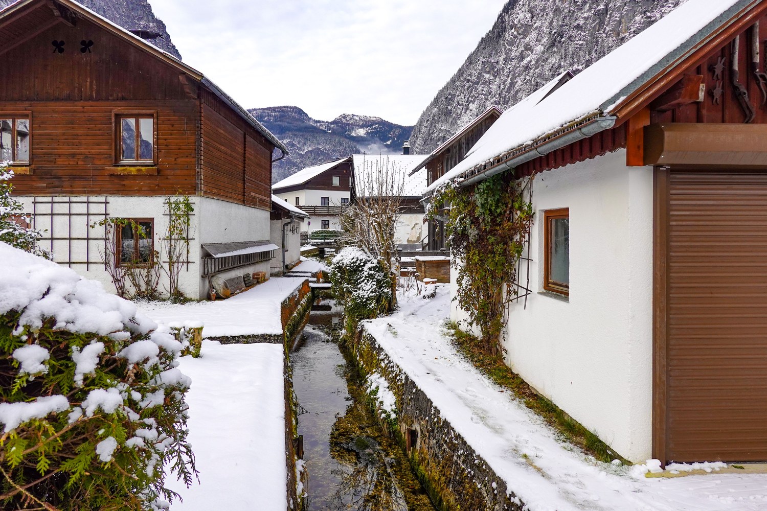 Dónde ir de vacaciones en enero 2026: sol, nieve y auroras boreales 22 Los Alpes austriacos en invierno