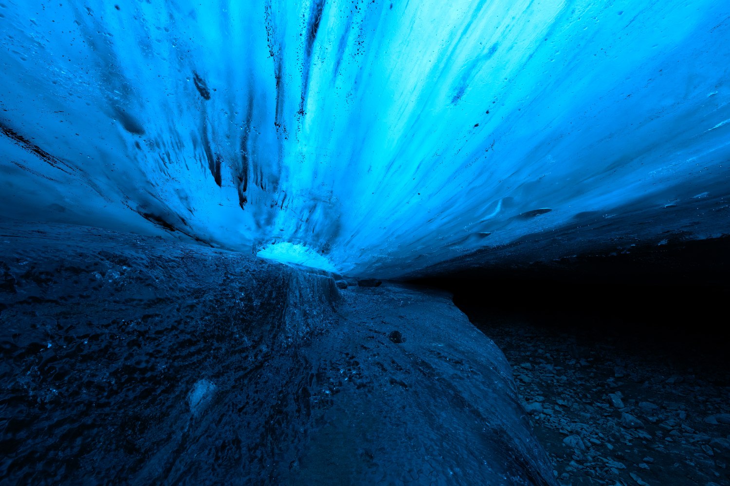 Dónde ir de vacaciones en enero 2026: sol, nieve y auroras boreales 27 Islandia en invierno
