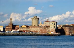 Domovská stránka 9 Livorno 2026: 18 tipů, co vidět, pláže a nejlepší street food