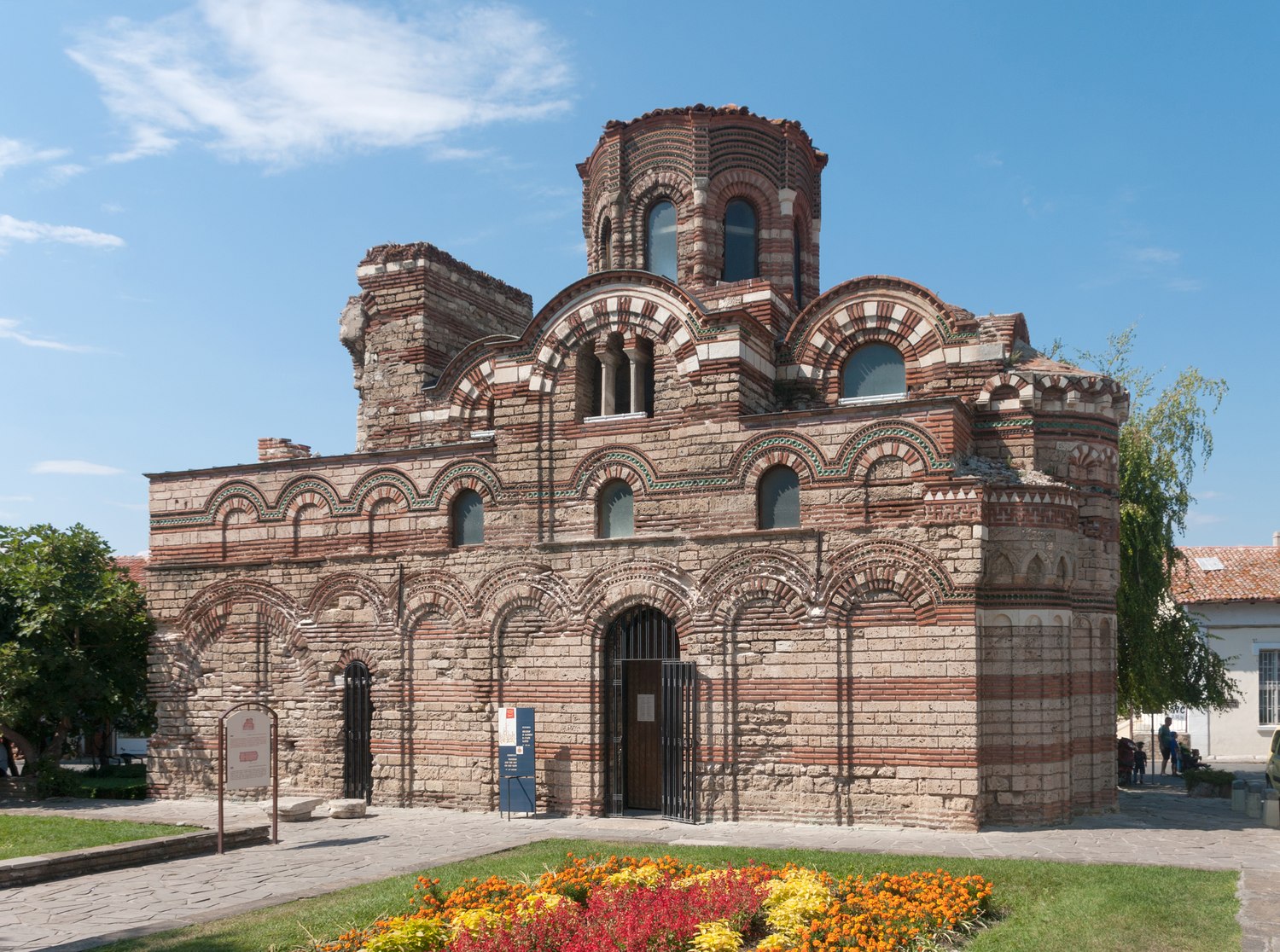 24 parasta matkakohdetta toukokuussa (ei vain rannalle) 30 Nesebar Bulgarian rannikolla
