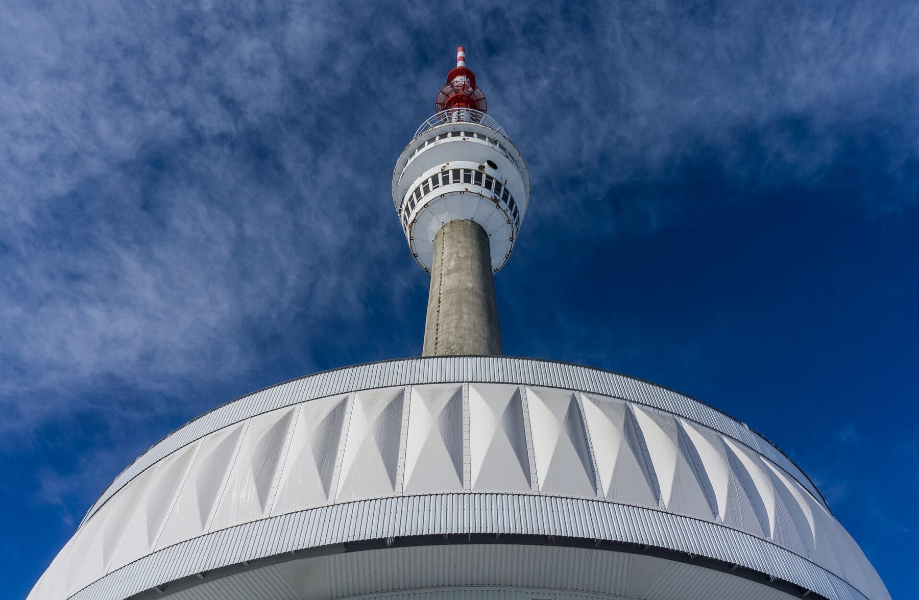 Altvatergebirge im Winter 2026: 14 Tipps, was zu sehen – Praděd, Kouty und Červenohorské sedlo 5 Sendeturm Praděd, höchster Berg Mährens