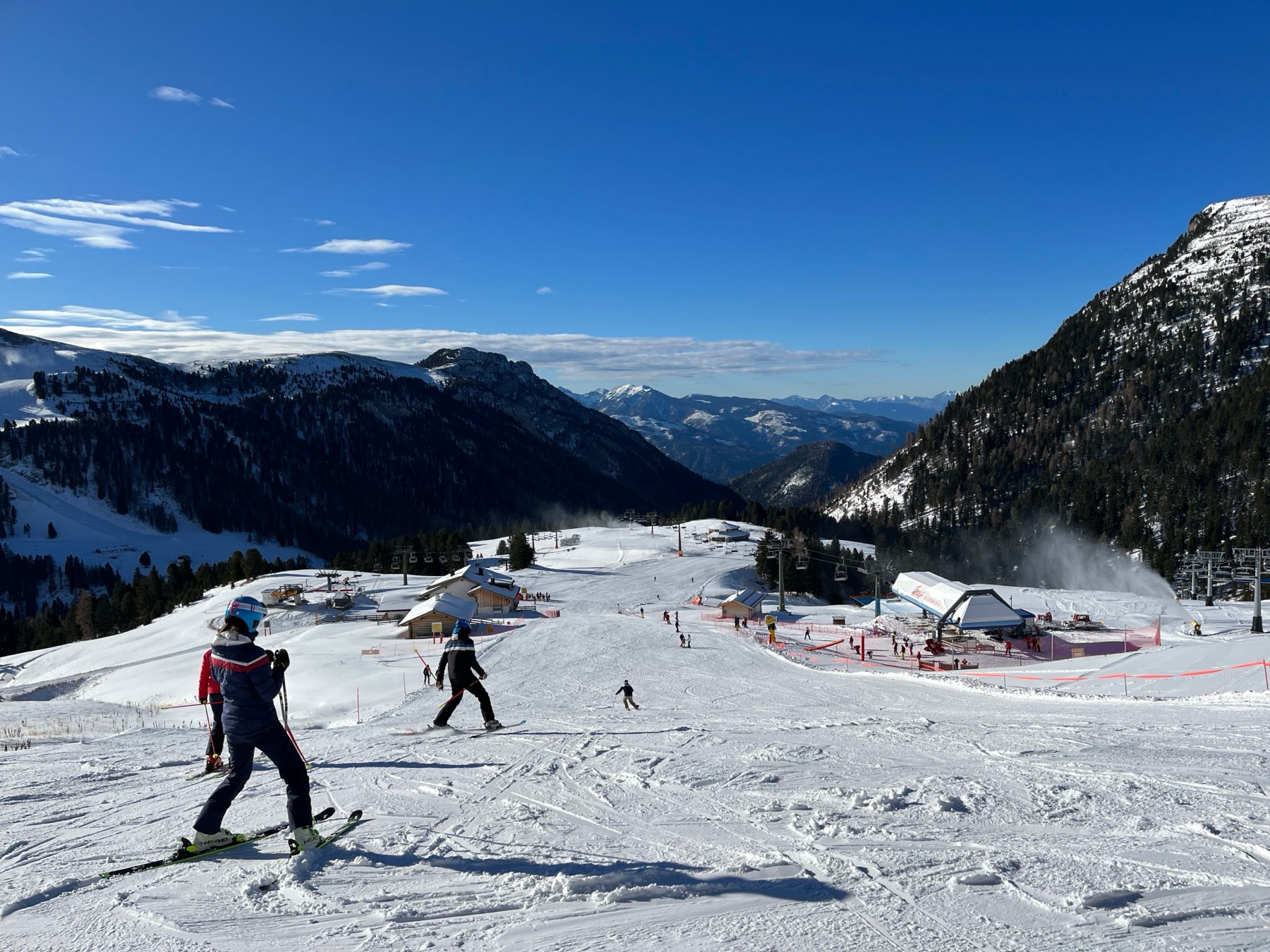 Skiing in Italy 2026: 14 Tips for the Dolomites, Livigno & Superski 4 Ski slopes in the Dolomites