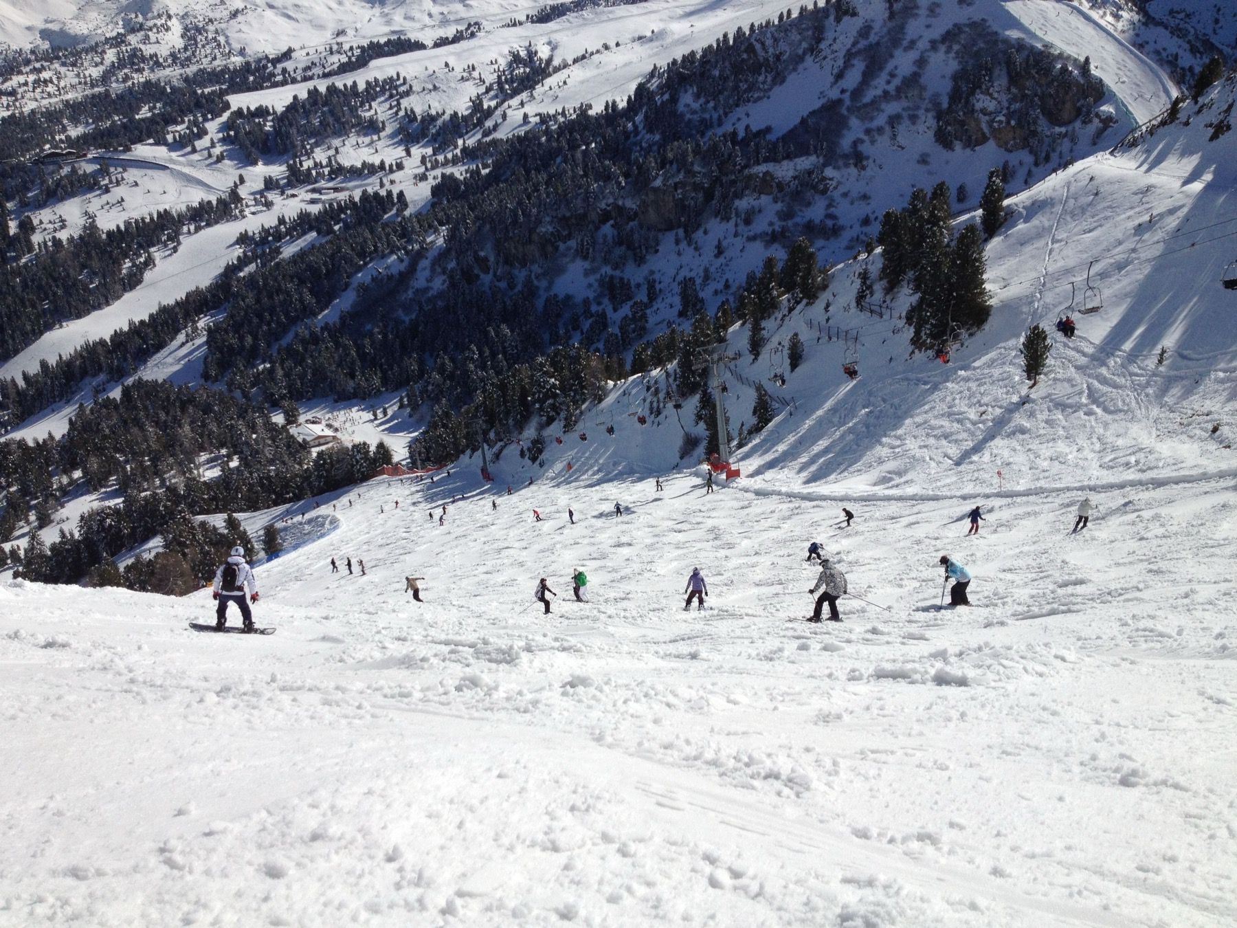 Skiing in Italy 2026: 14 Tips for the Dolomites, Livigno & Superski 8 Val Gardena