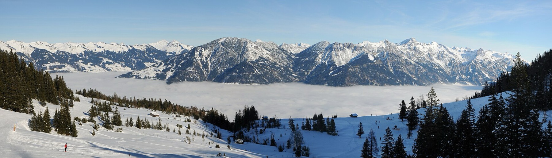 Skifahren in Österreich: 20 Top-Skigebiete und Skipass-Preise 2026 31 Panorama eines österreichischen Skigebiets