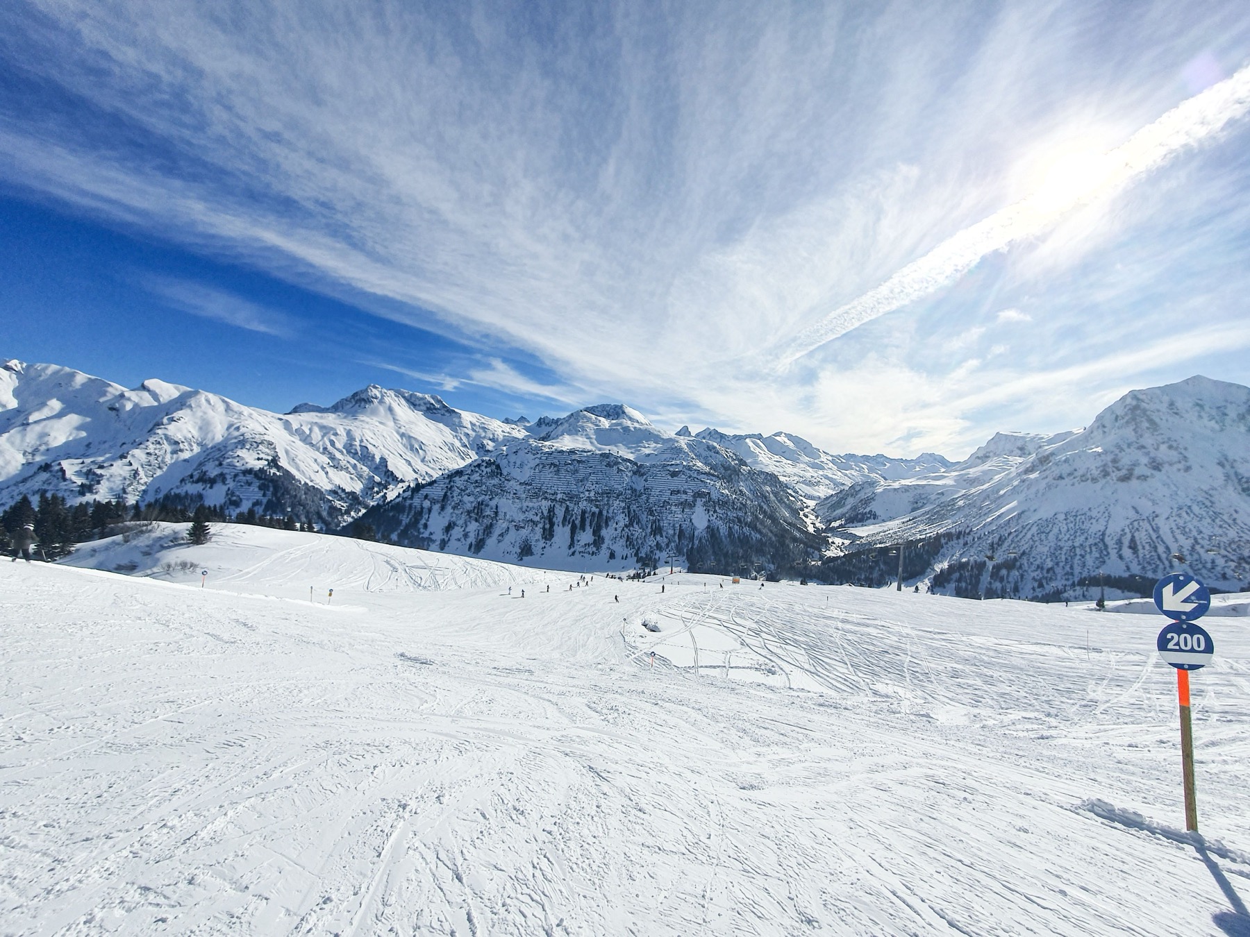 Nassfeld 2026: 12 Tipps für 110 km Pisten im südlichsten Großskigebiet Österreichs 2 Sonnenverwöhnte Piste