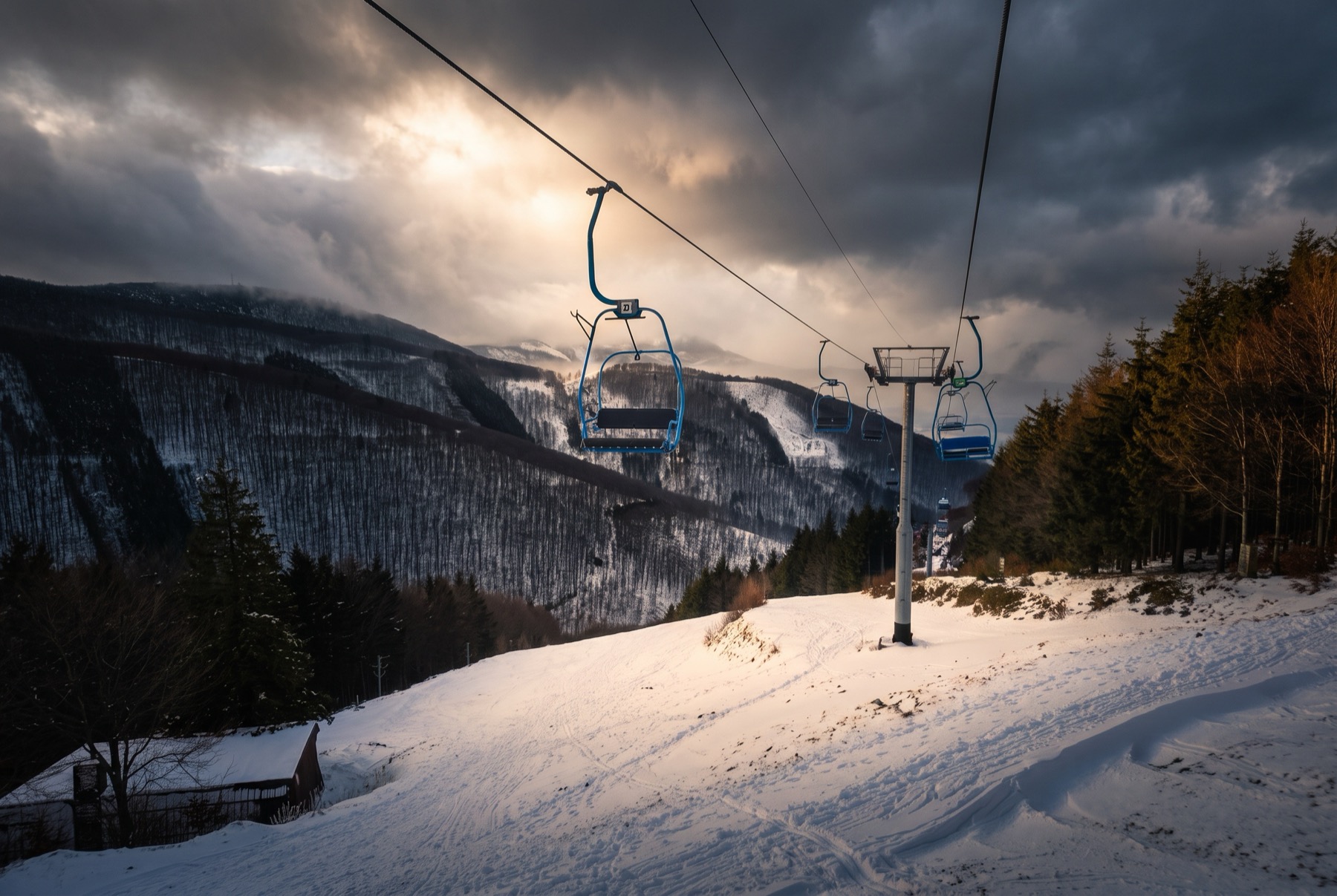 Pustevny y Beskydy en invierno: 14 cosas que ver y hacer en 2026 5 Teleférico de telesillas a Pustevny