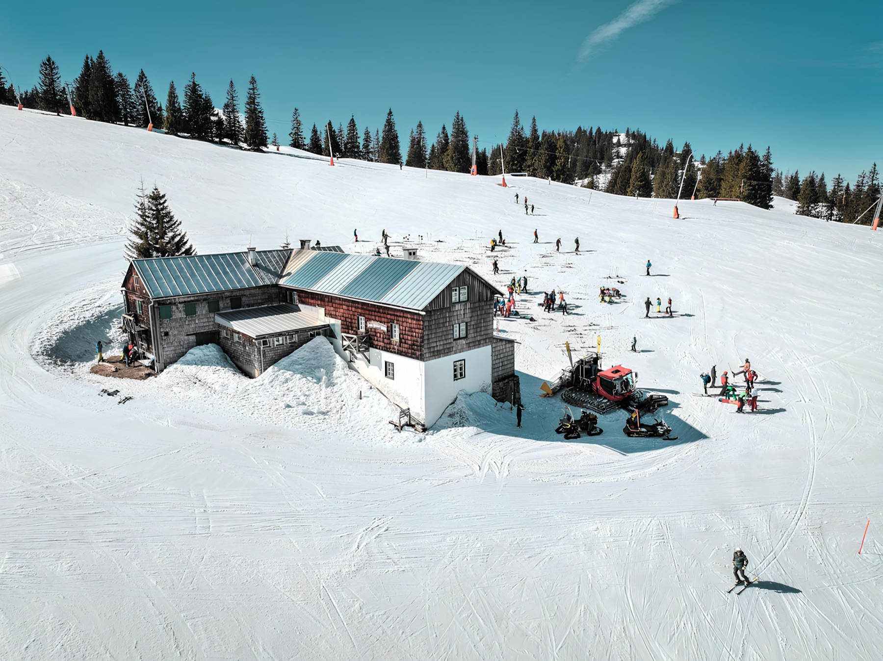 Schladming and Ski amadé: 14 Tips for Austria's Largest Ski Pass in 2026 20 High-altitude slopes with snow