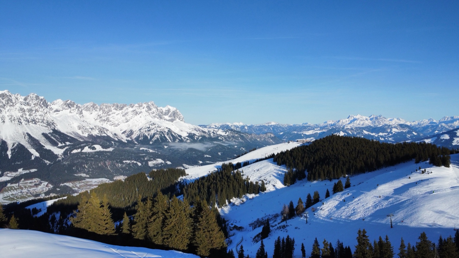 Zell am See a Kaprun, Rakousko: 14 tipů na lyžování u jezera i na ledovci 11 Mírná sjezdovka pro začátečníky