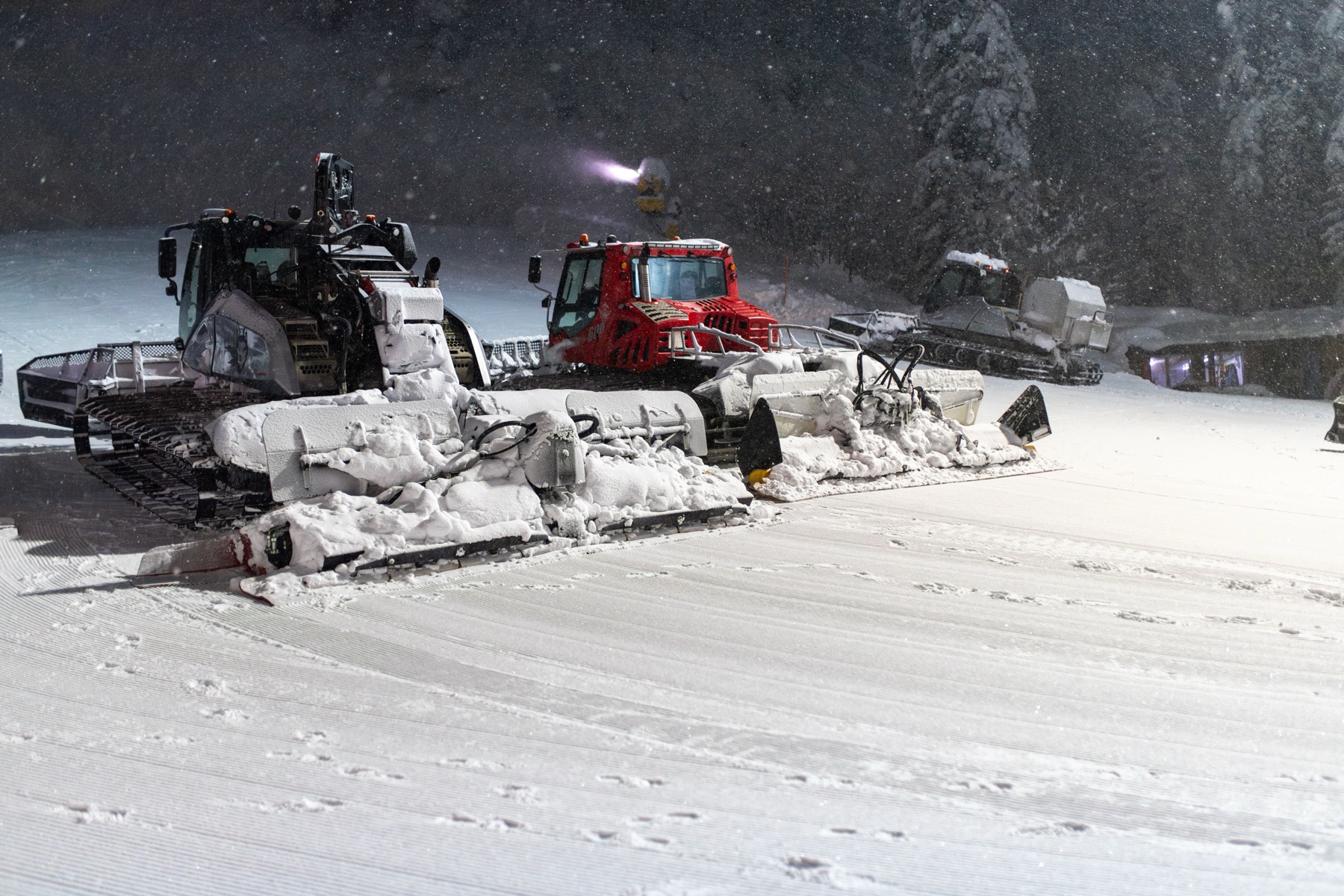 Zell am See a Kaprun, Rakousko: 14 tipů na lyžování u jezera i na ledovci 17 Sněhová vánice na sjezdovce