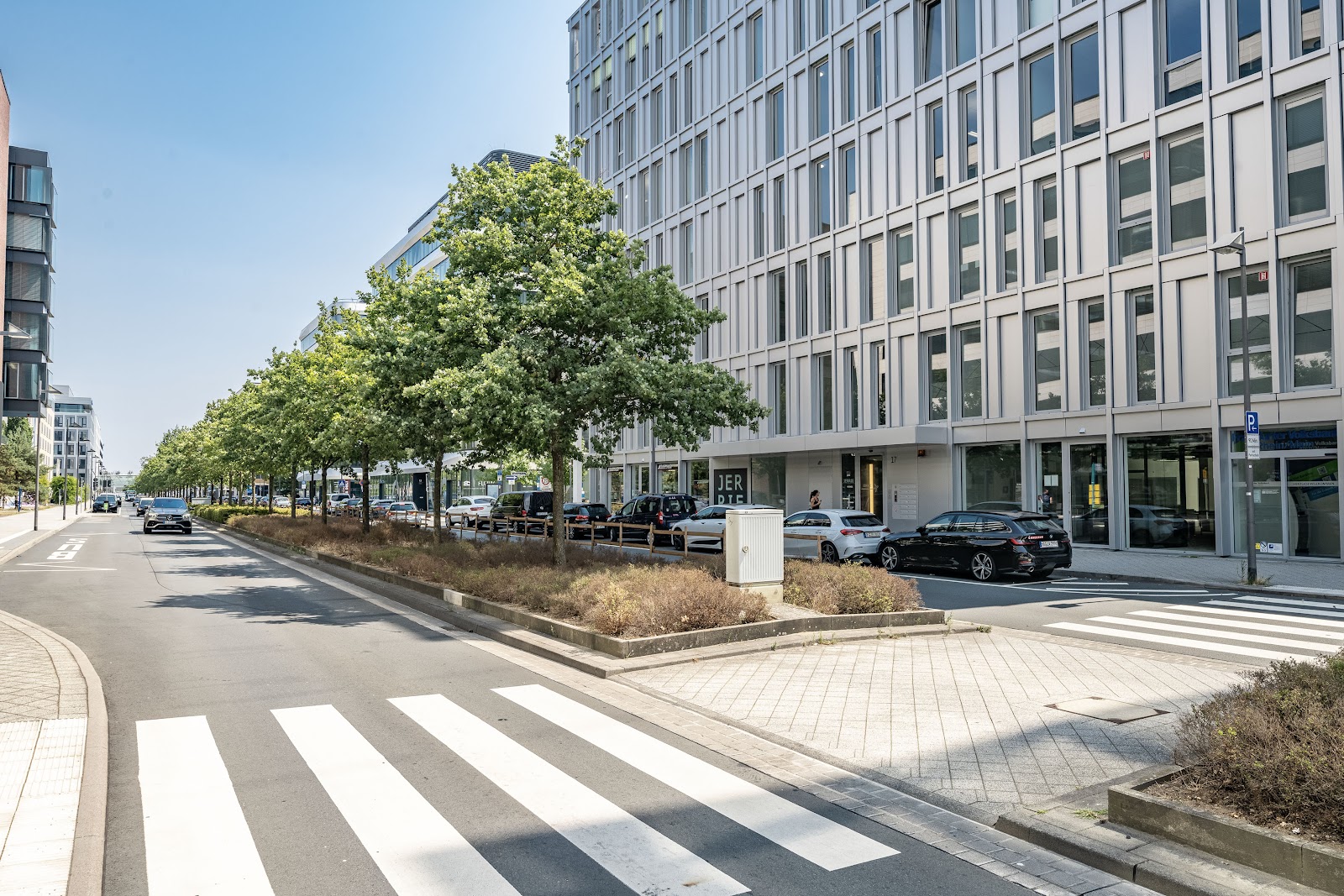 Kde bydlet ve Frankfurtu: 12 nejlepších hotelů a bezpečných čtvrtí 12 Hotel MEININGER Hotel Frankfurt/Main