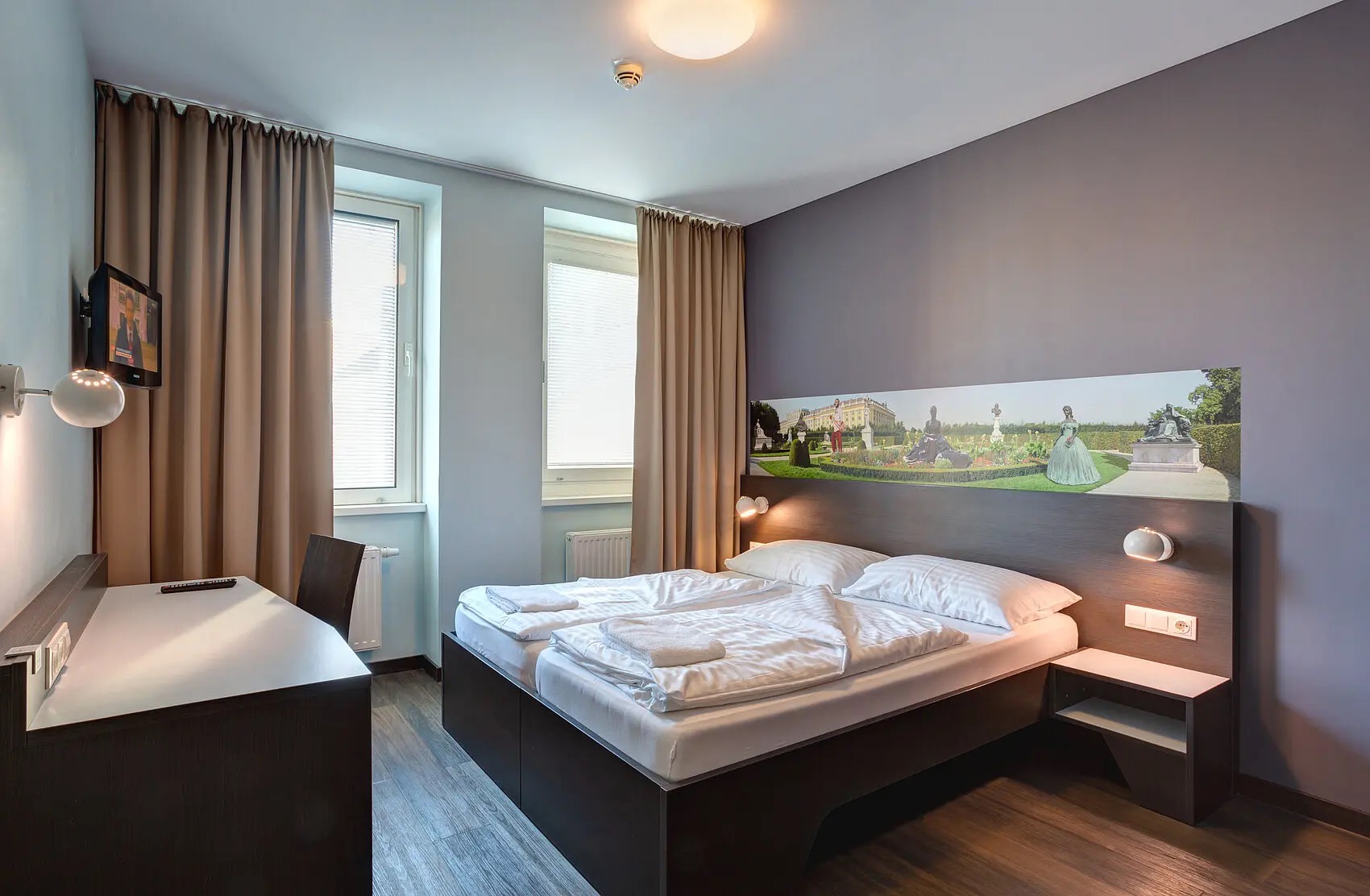 Bécs szállás: 26 tipp hotelekre és biztonságos kerületekre 2026-ban 50 A MEININGER Hotel Wien belső tere