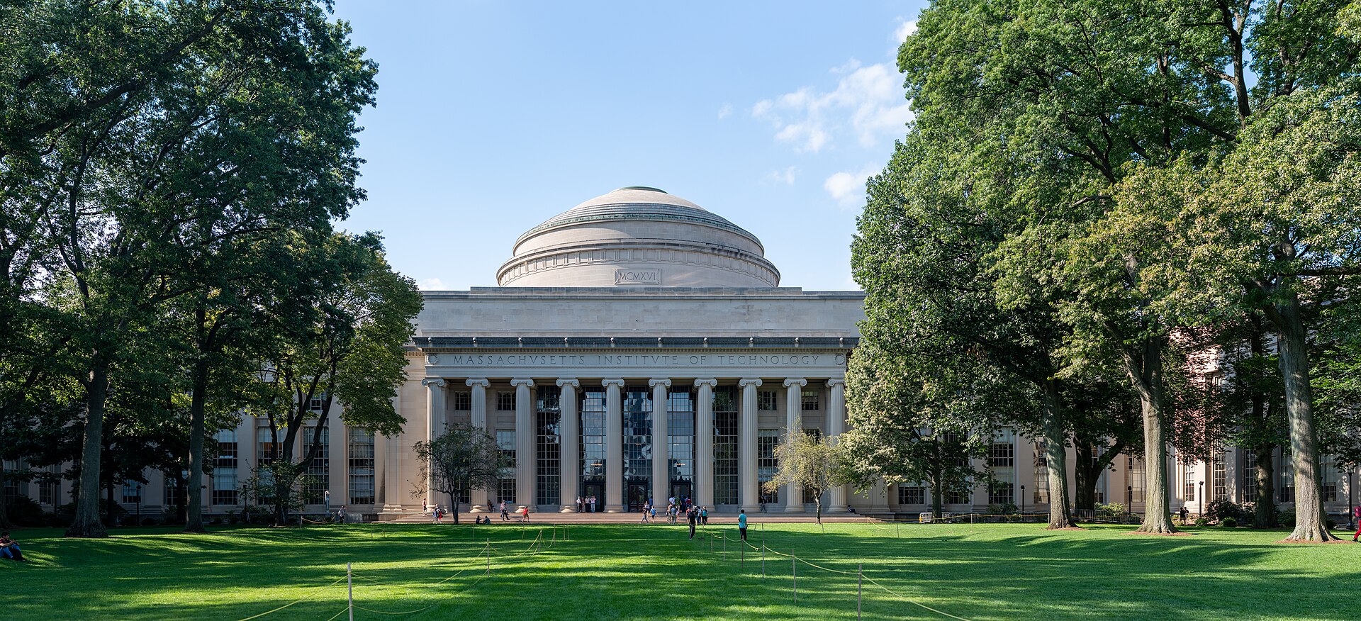 Boston, USA: 22 Things to See and Do + Freedom Trail 17 The Great Dome of MIT in Cambridge