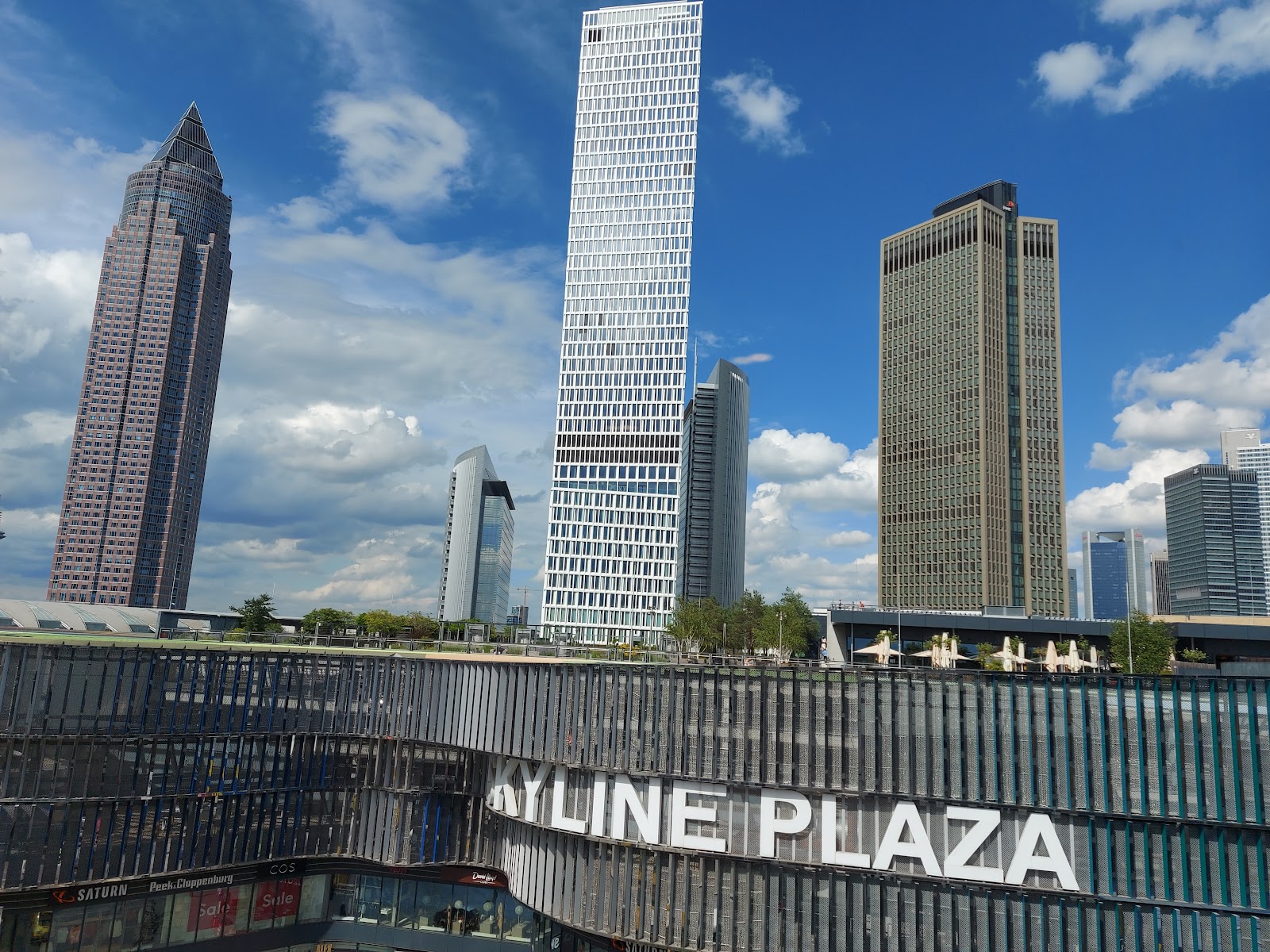 Kde bydlet ve Frankfurtu: 12 nejlepších hotelů a bezpečných čtvrtí 9 Hotel Motel One Frankfurt-Messe